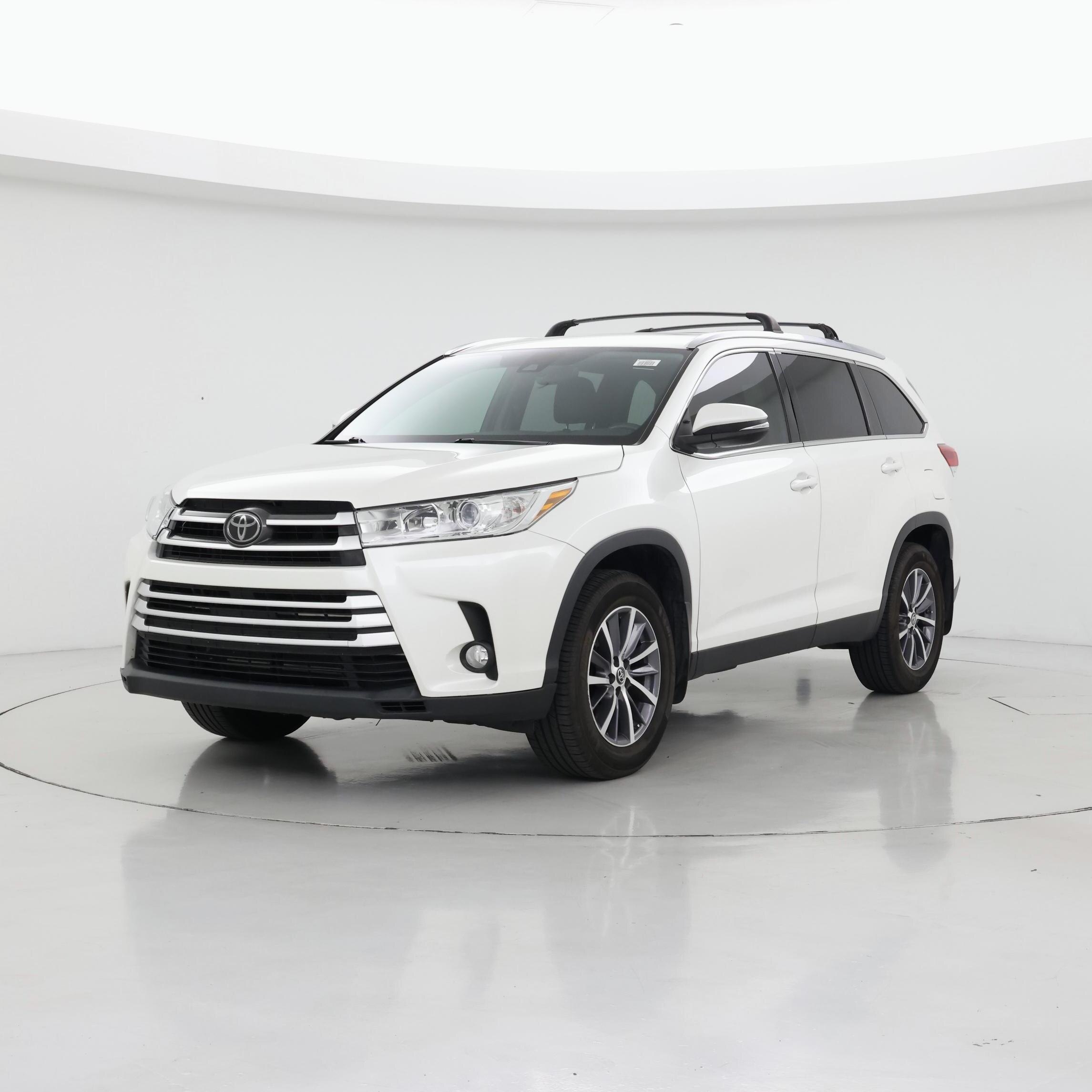 Thumbnail: 2019 Toyota Highlander - 4