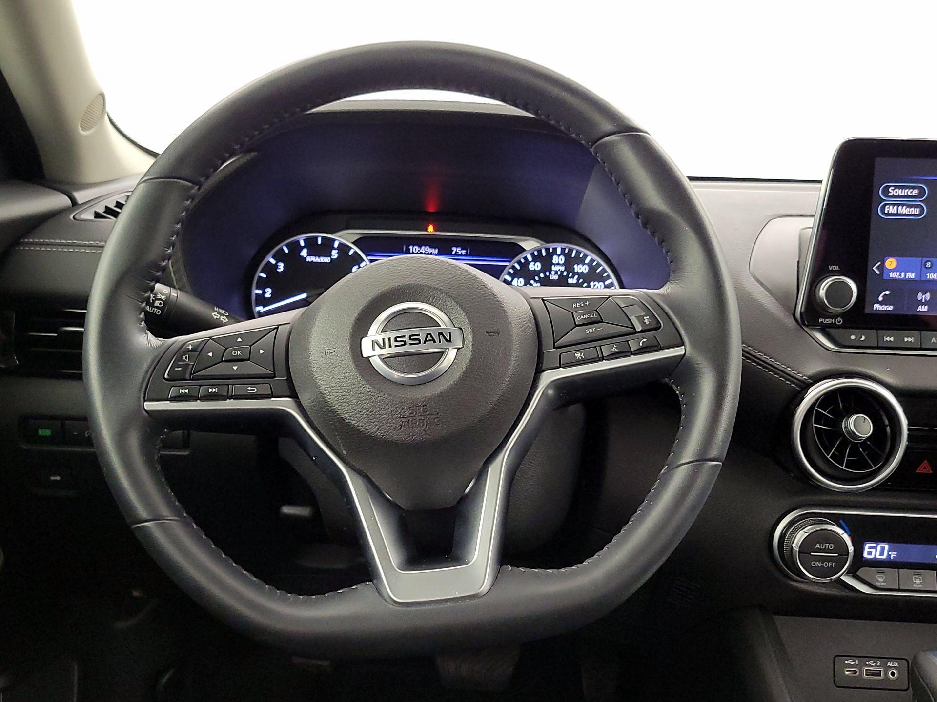 Thumbnail: 2020 Nissan Sentra - 10