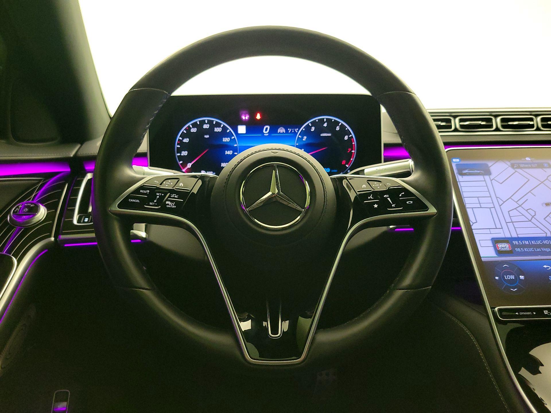 Thumbnail: 2021 Mercedes-Benz S-Class - 10