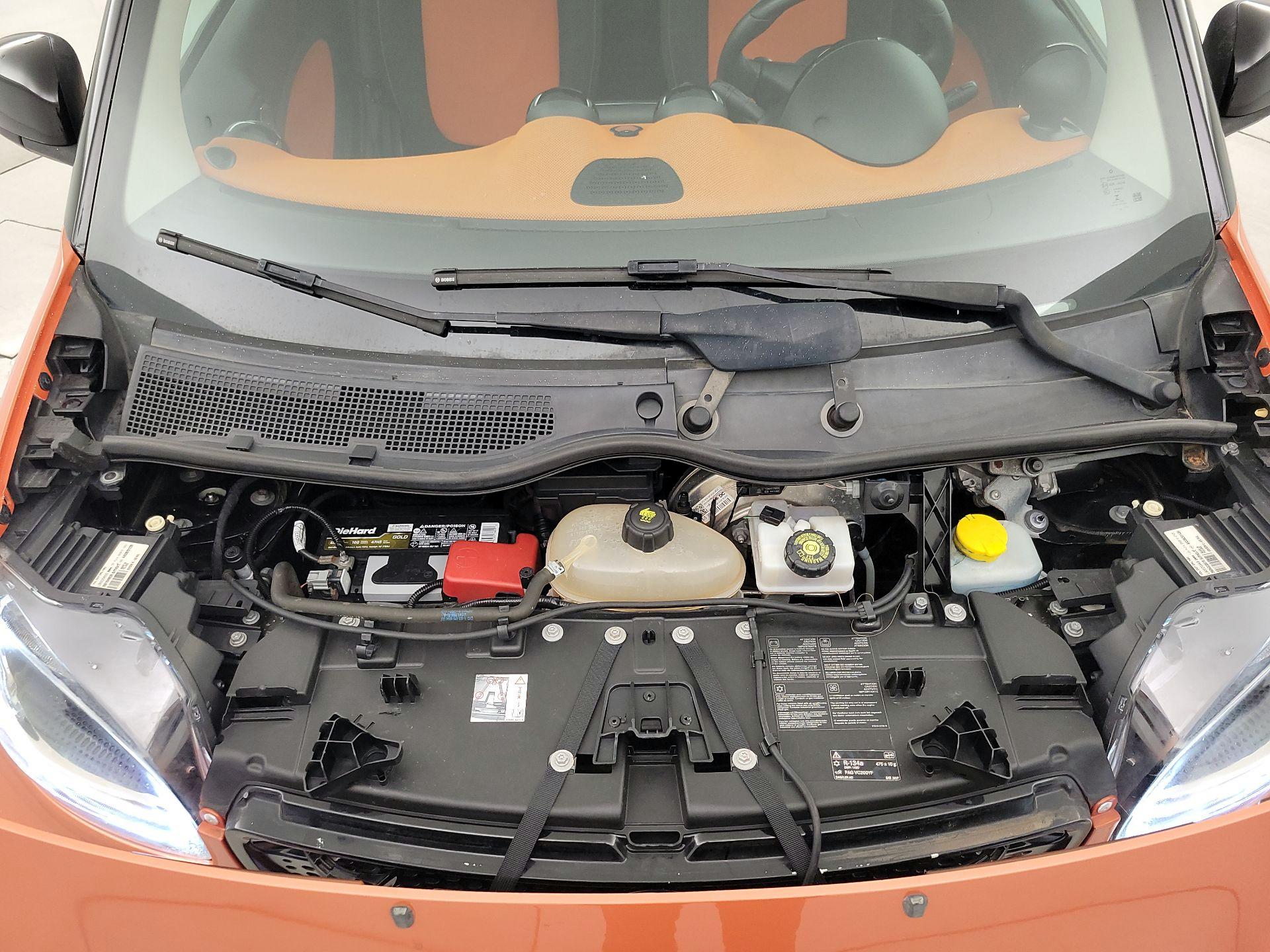 Thumbnail: 2016 smart fortwo - 18