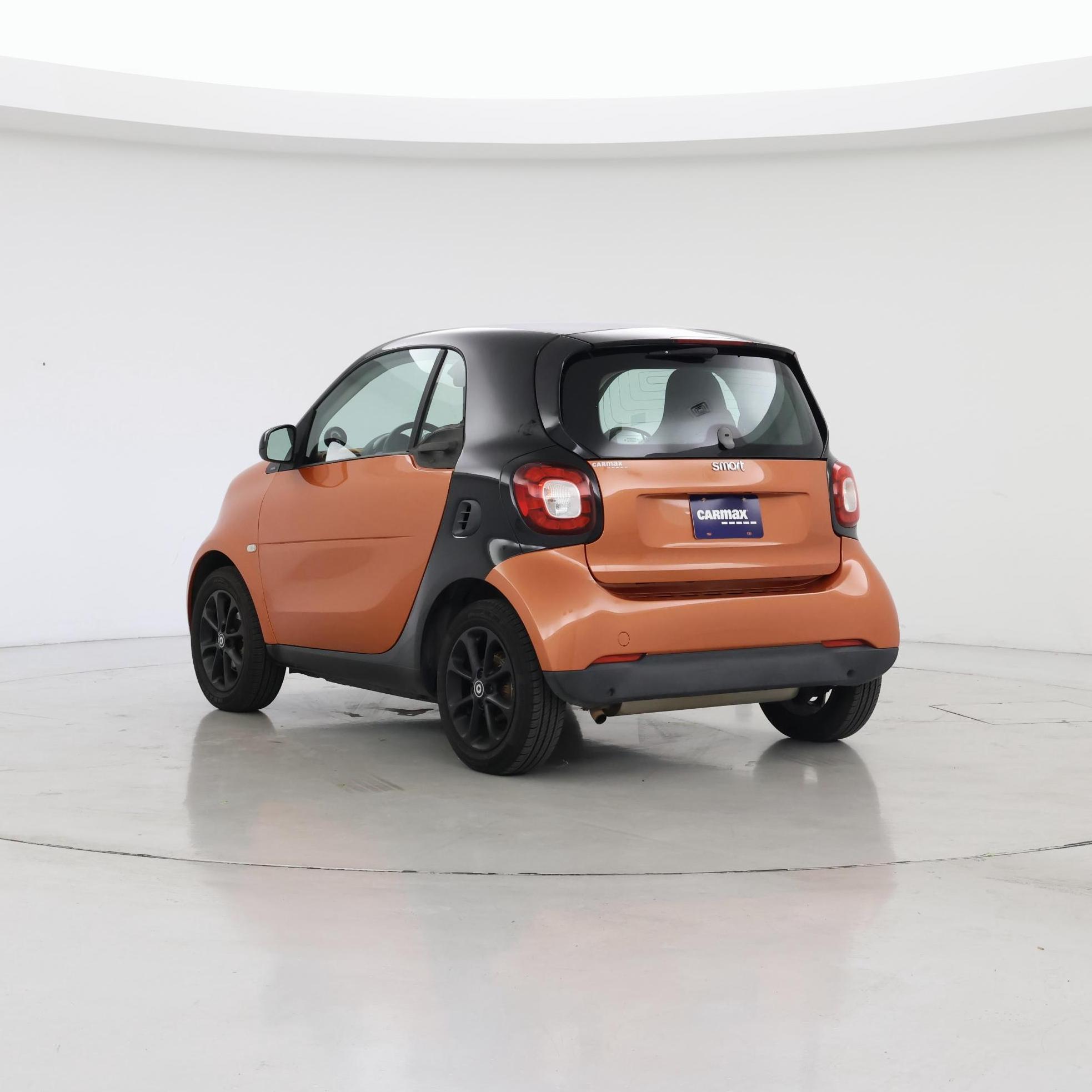 Thumbnail: 2016 smart fortwo - 2