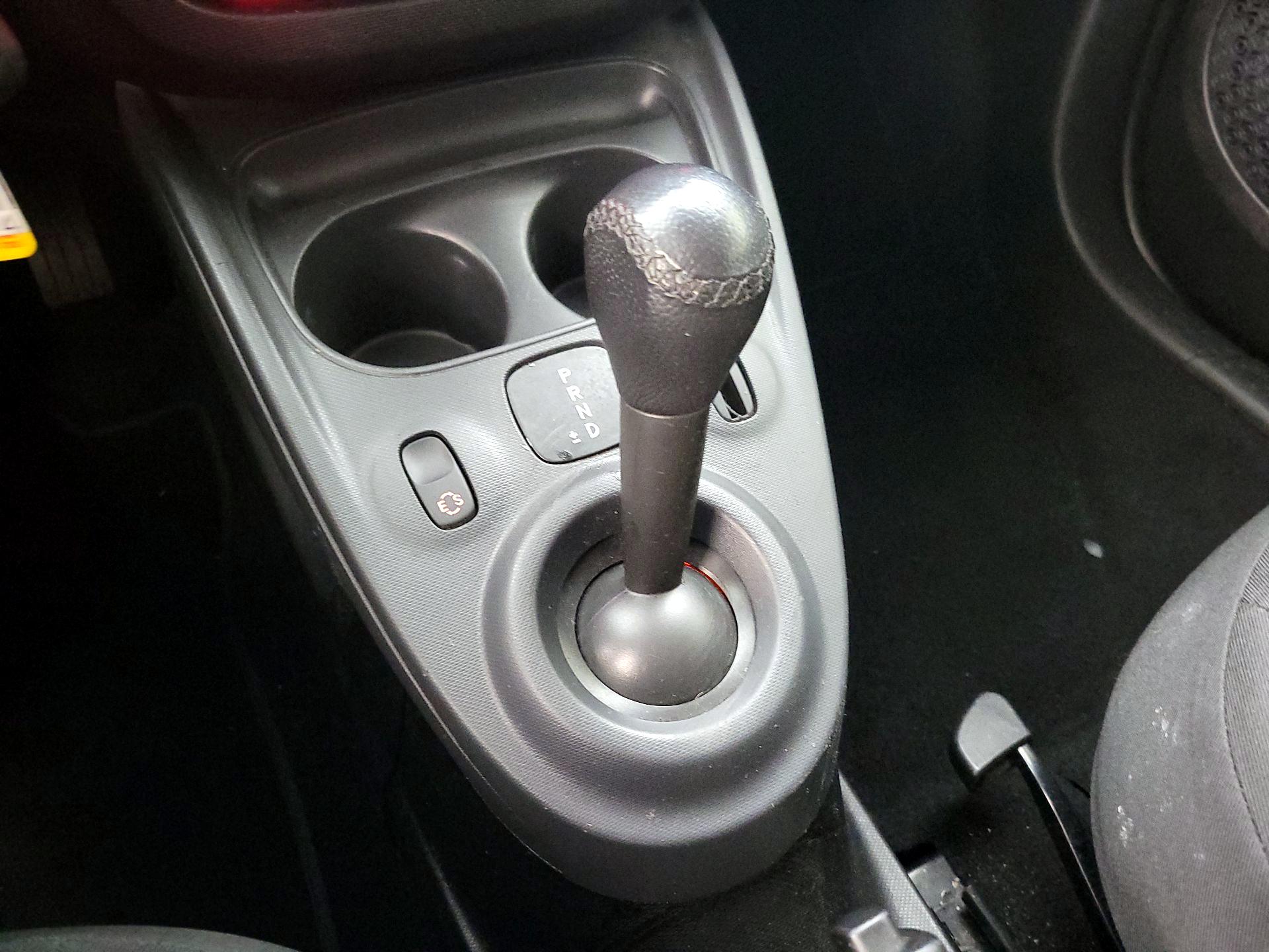 Thumbnail: 2016 smart fortwo - 16