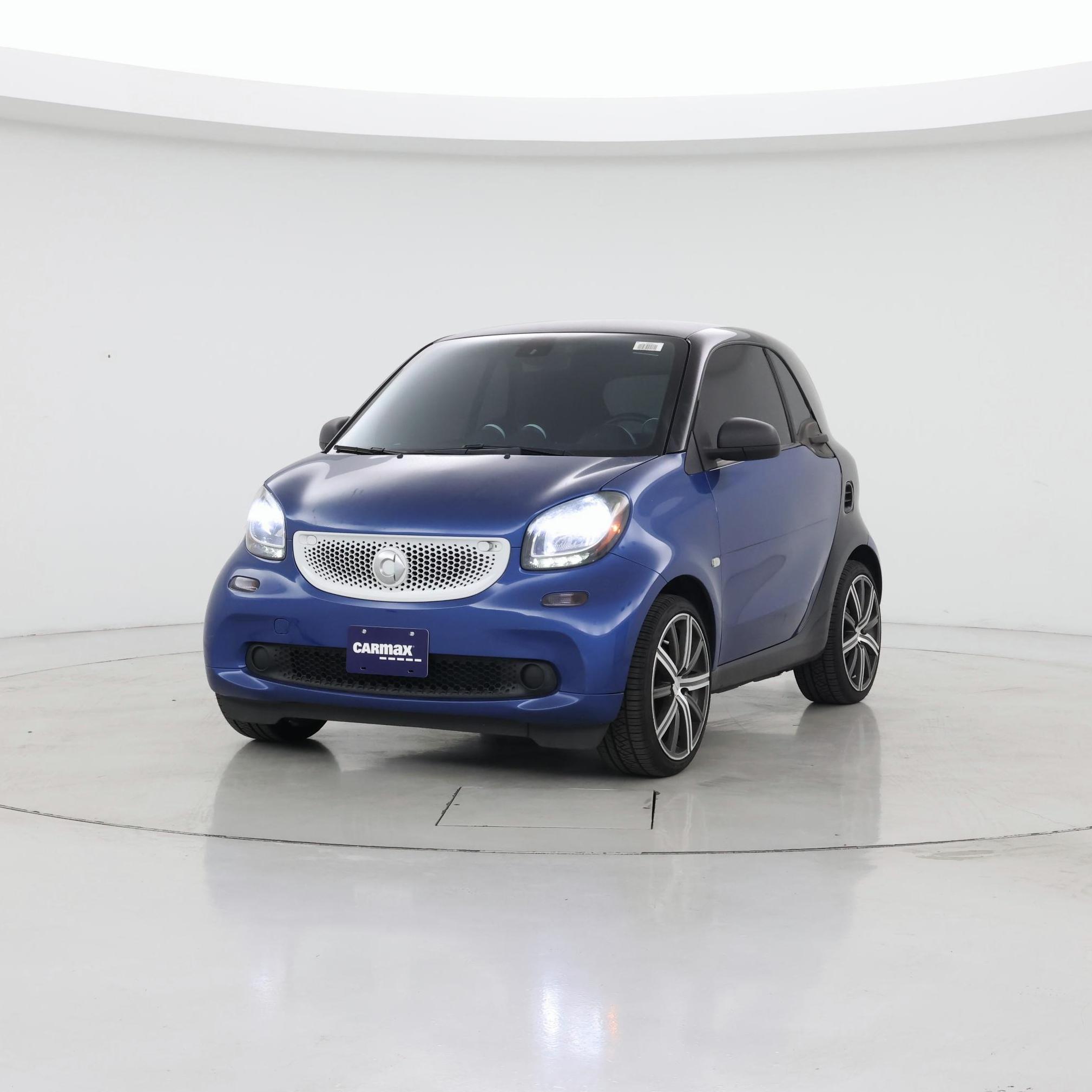 Thumbnail: 2016 smart fortwo - 4