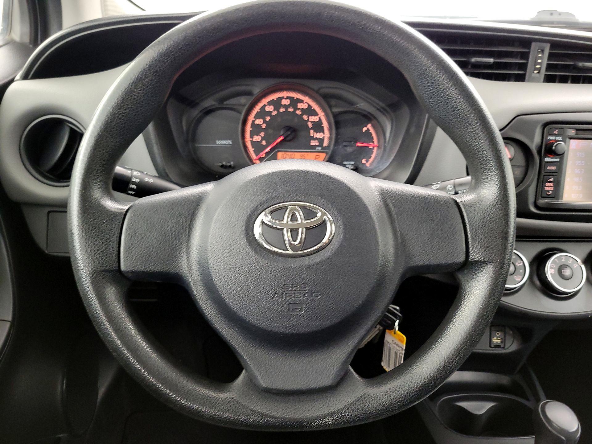 Thumbnail: 2016 Toyota Yaris - 10