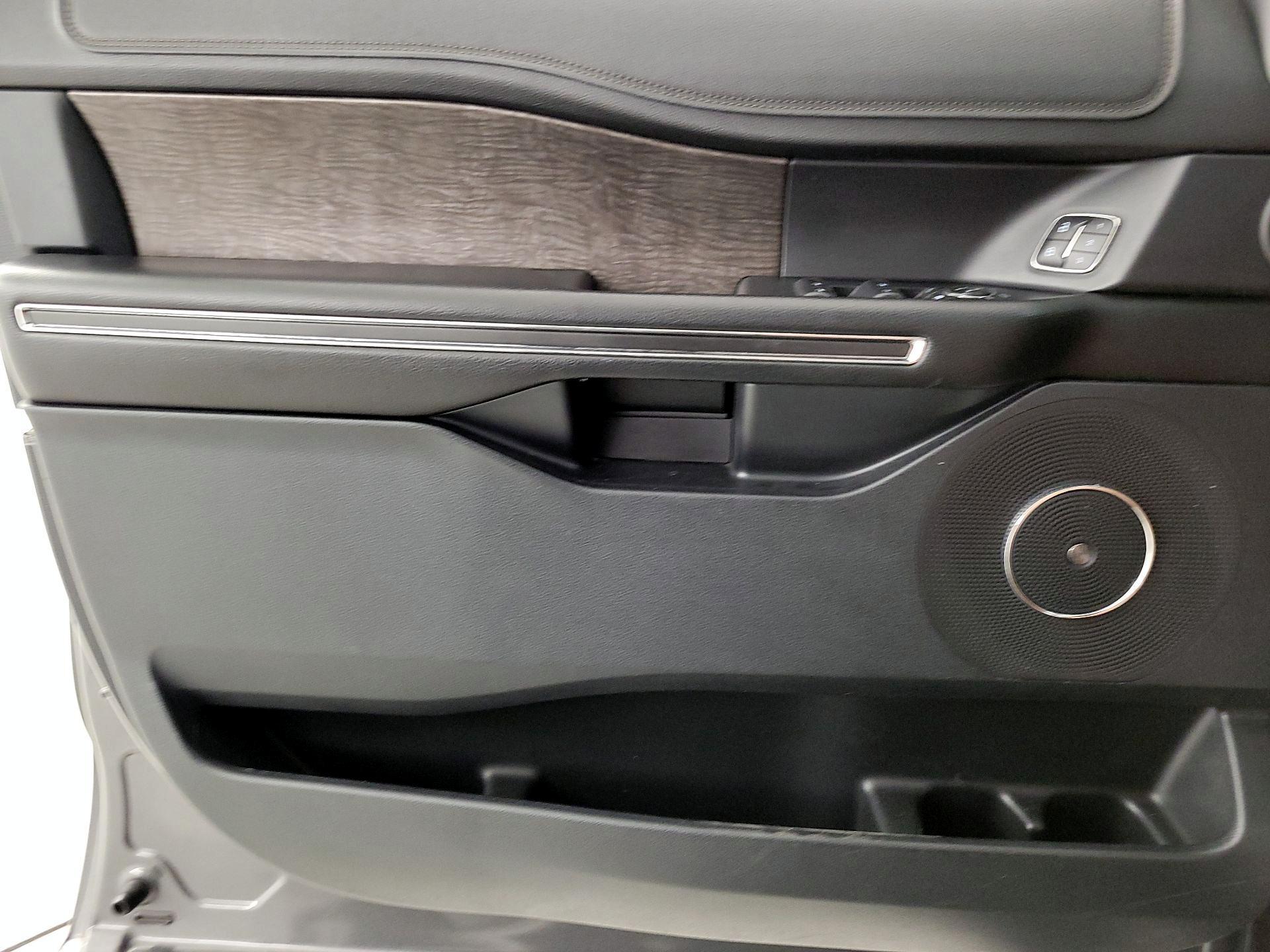 Thumbnail: 2018 Ford Expedition - 12