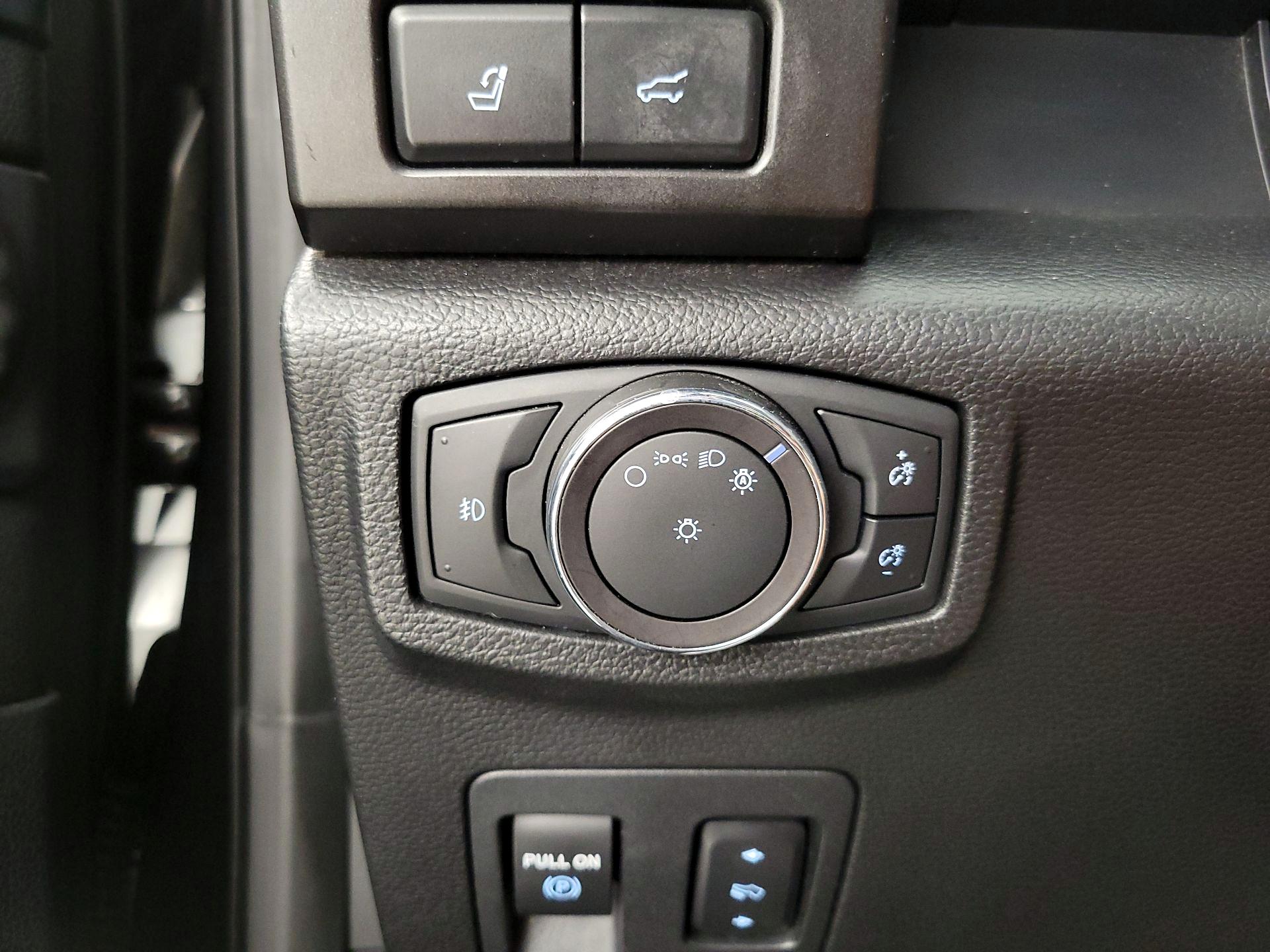 Thumbnail: 2018 Ford Expedition - 13