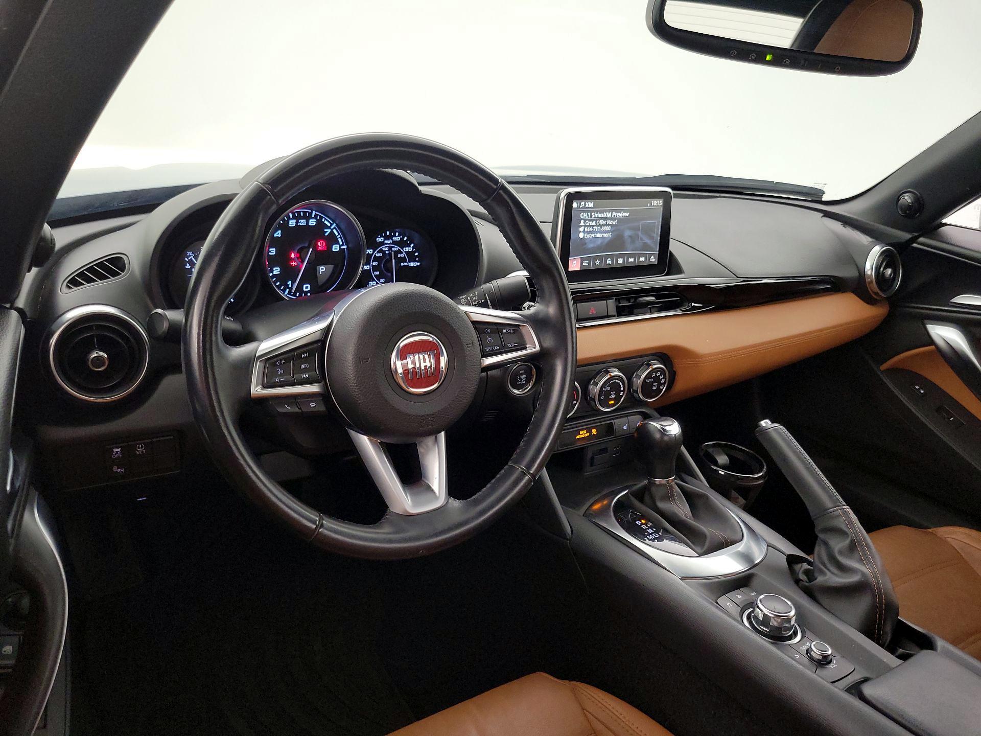 Thumbnail: 2018 Fiat 124 Spider - 9