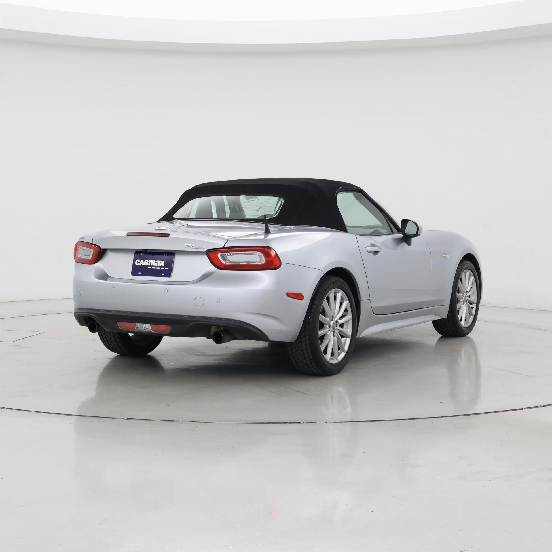 Thumbnail: 2018 Fiat 124 Spider - 8