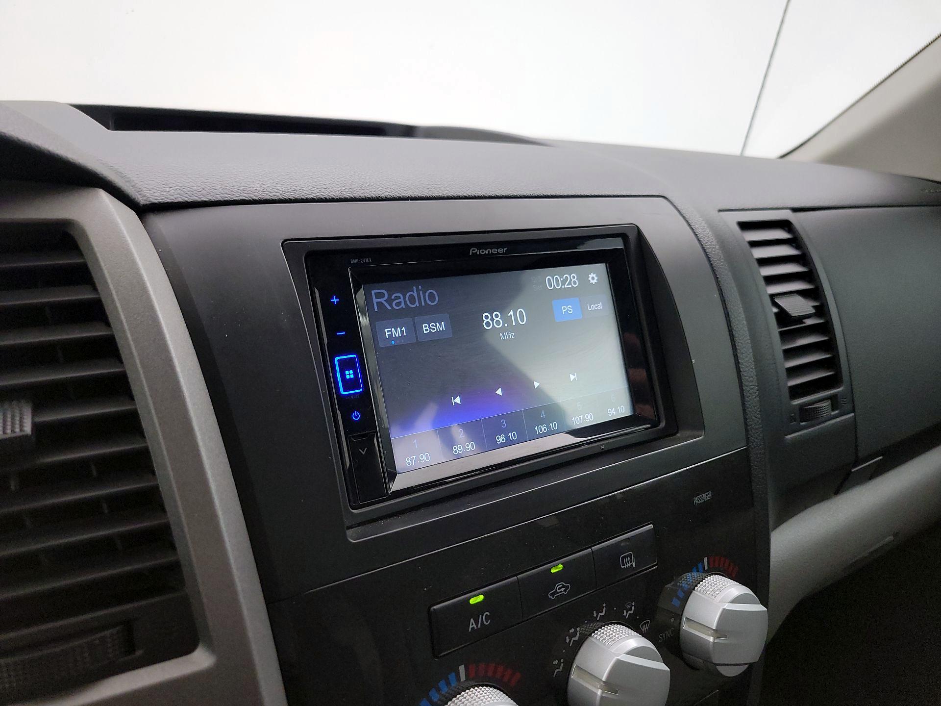 Thumbnail: 2013 Toyota Tundra - 14
