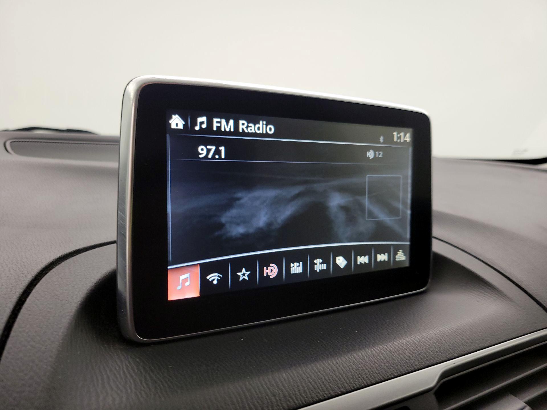 Thumbnail: 2016 Mazda Mazda3 - 16
