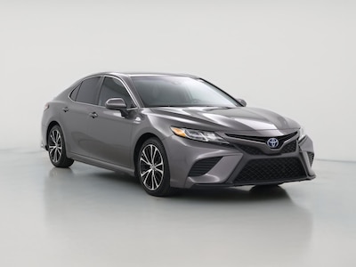 Gray 2018 Toyota Camry Hybrid SE