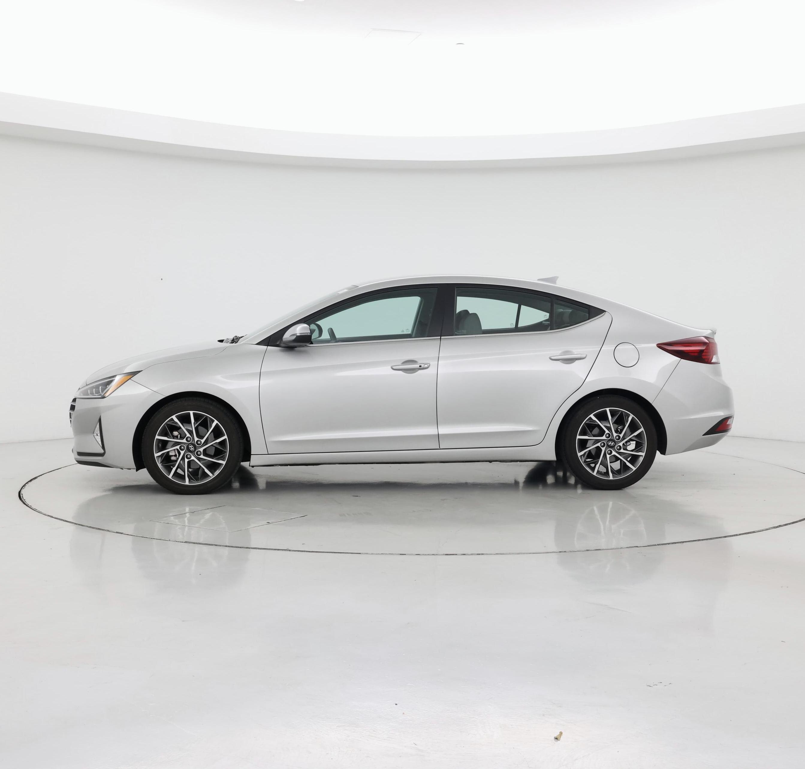 Thumbnail: 2020 Hyundai Elantra - 3