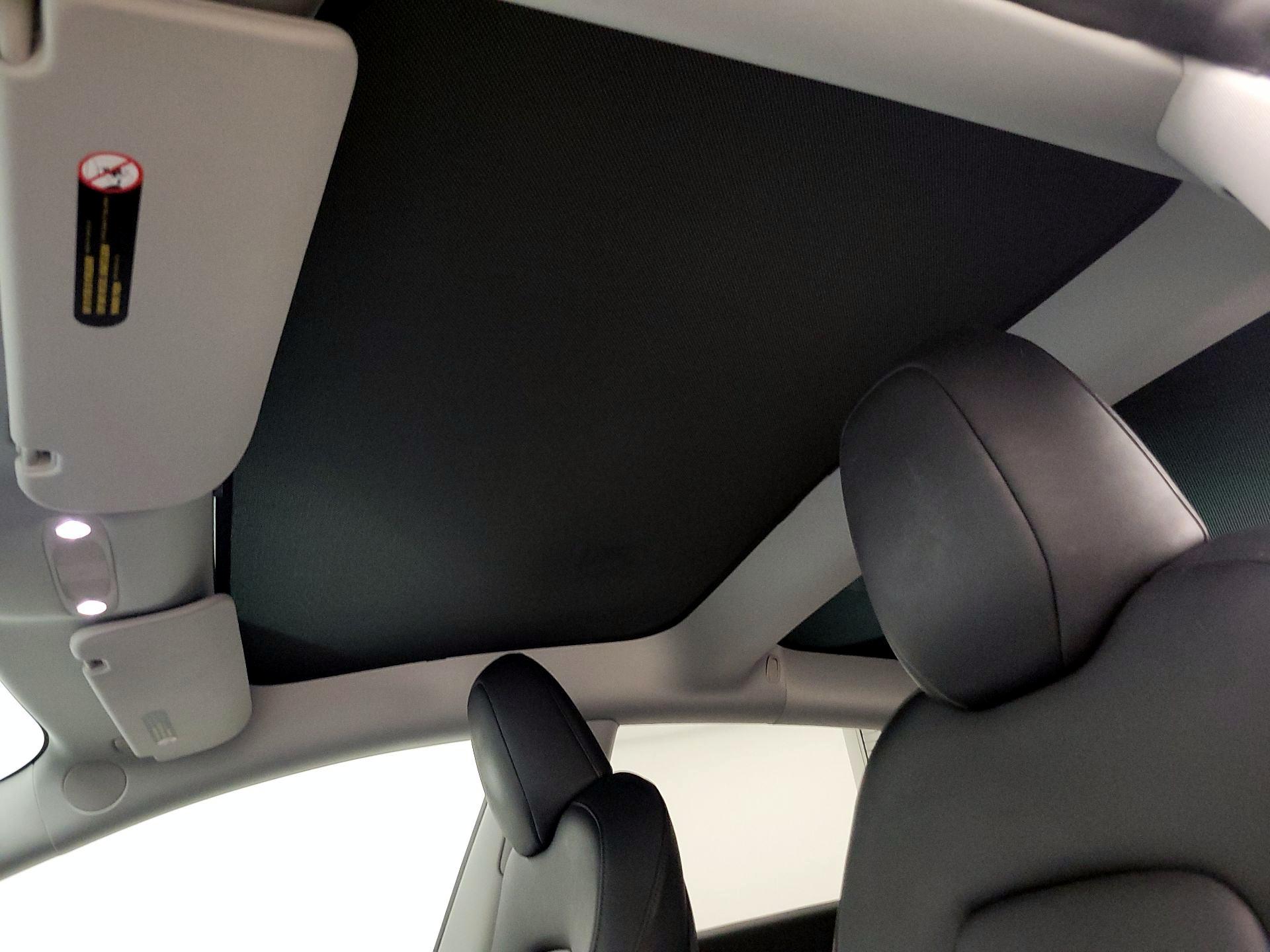 Thumbnail: 2023 Tesla Model 3 - 19