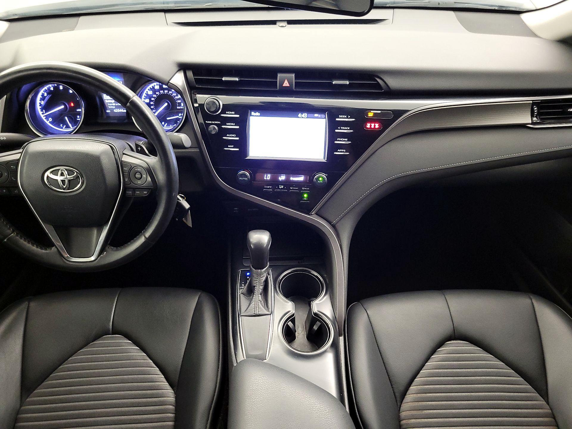 Thumbnail: 2019 Toyota Camry - 9