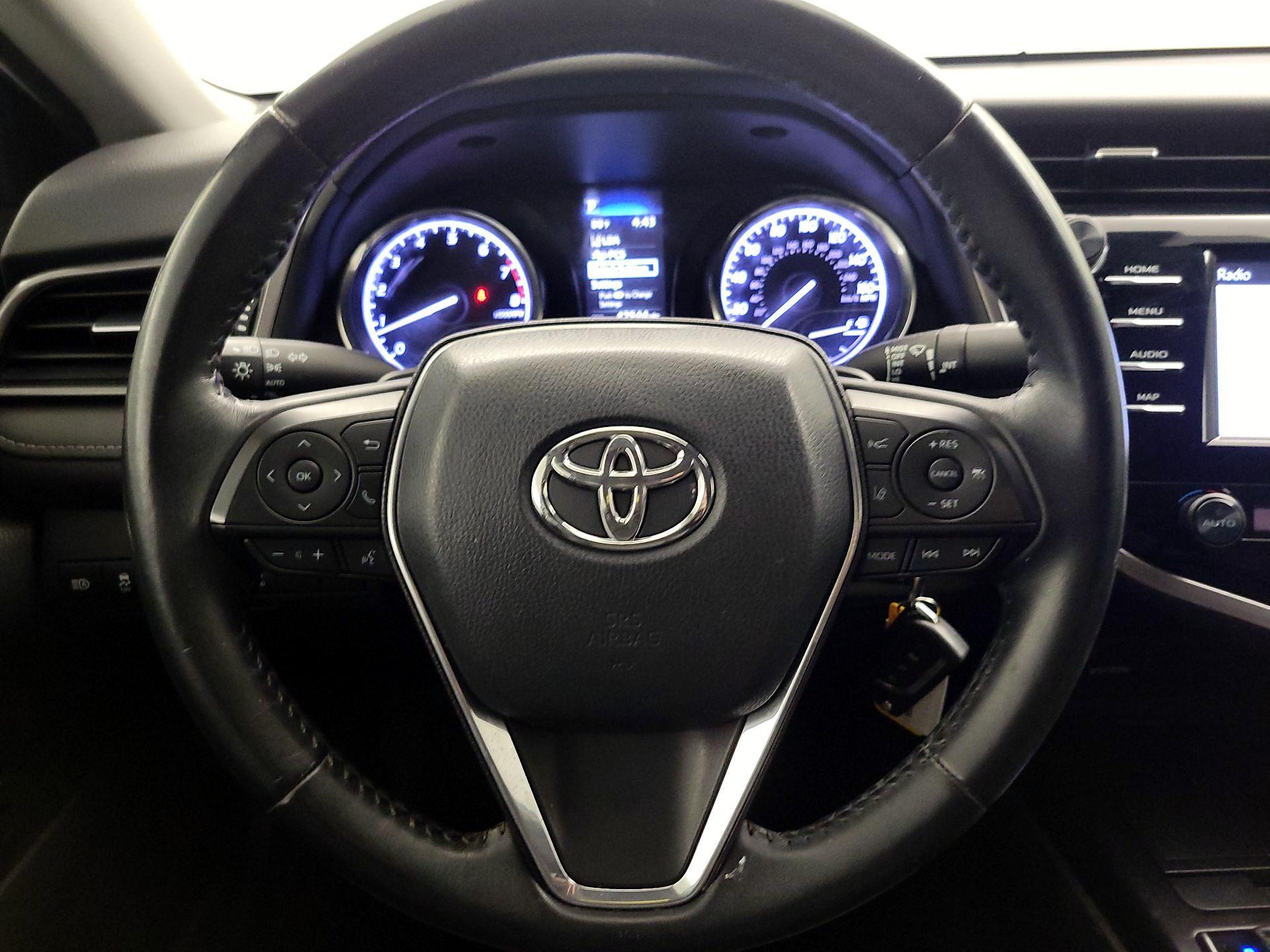 Thumbnail: 2019 Toyota Camry - 10
