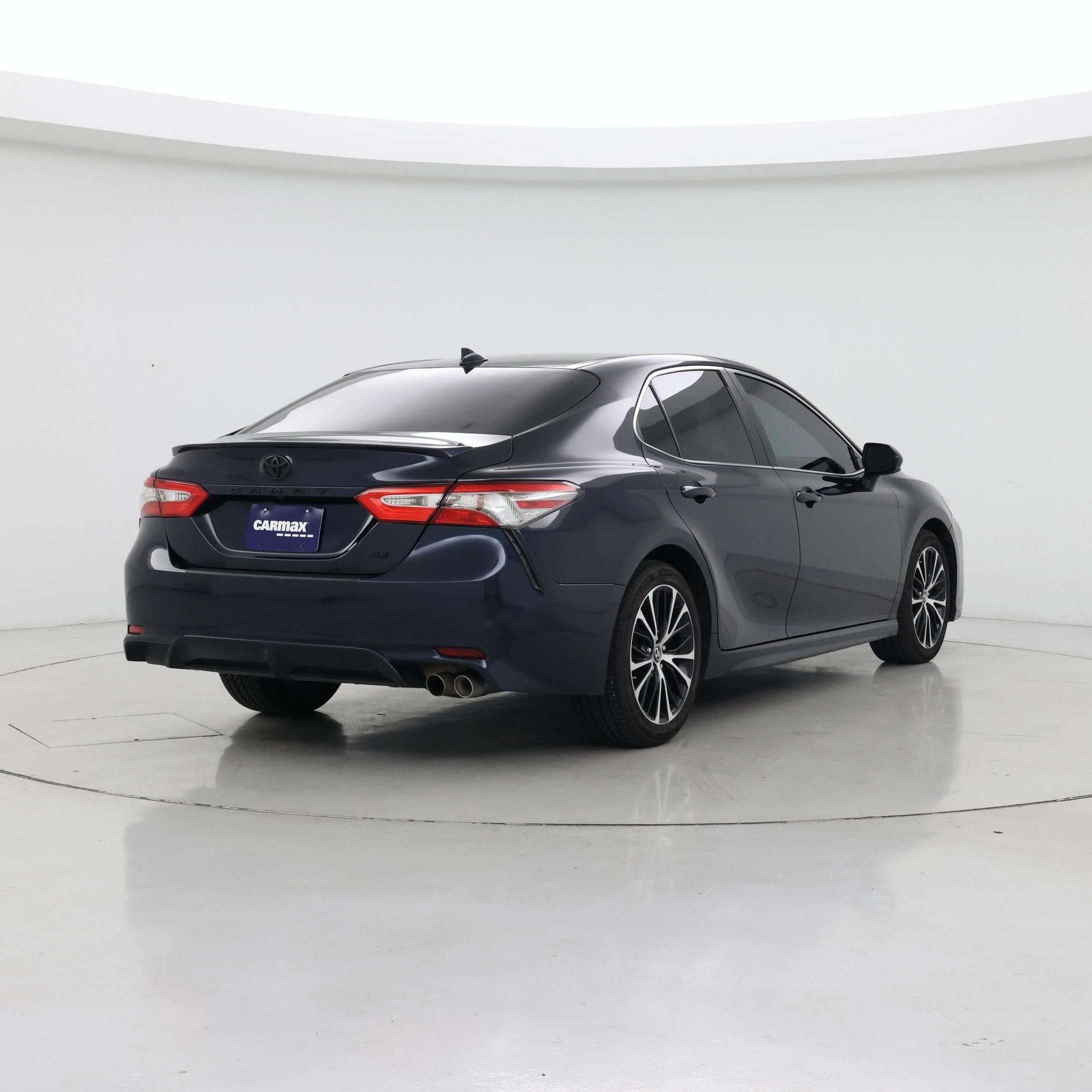 Thumbnail: 2019 Toyota Camry - 8