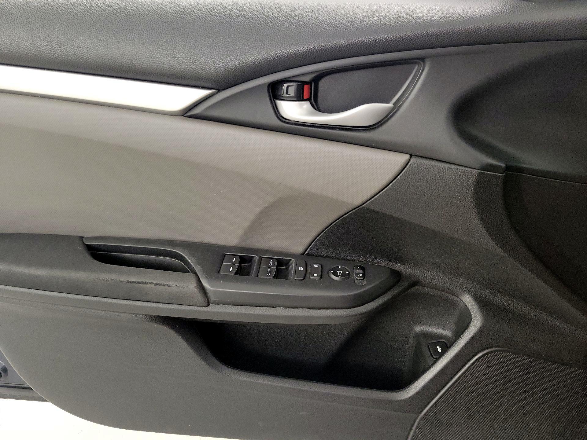 Thumbnail: 2018 Honda Civic - 12