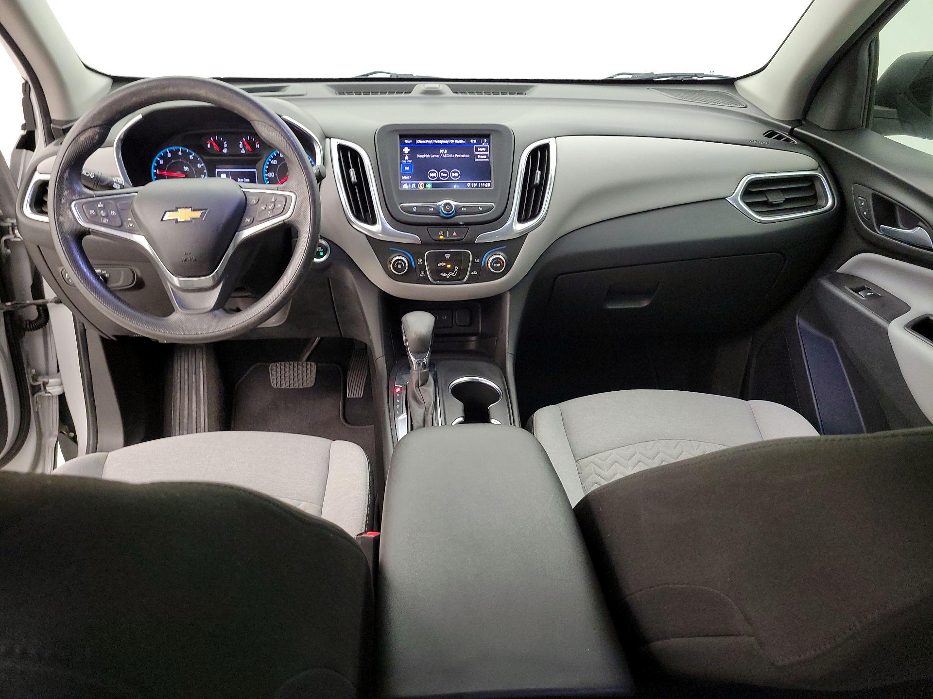 Thumbnail: 2022 Chevrolet Equinox - 9