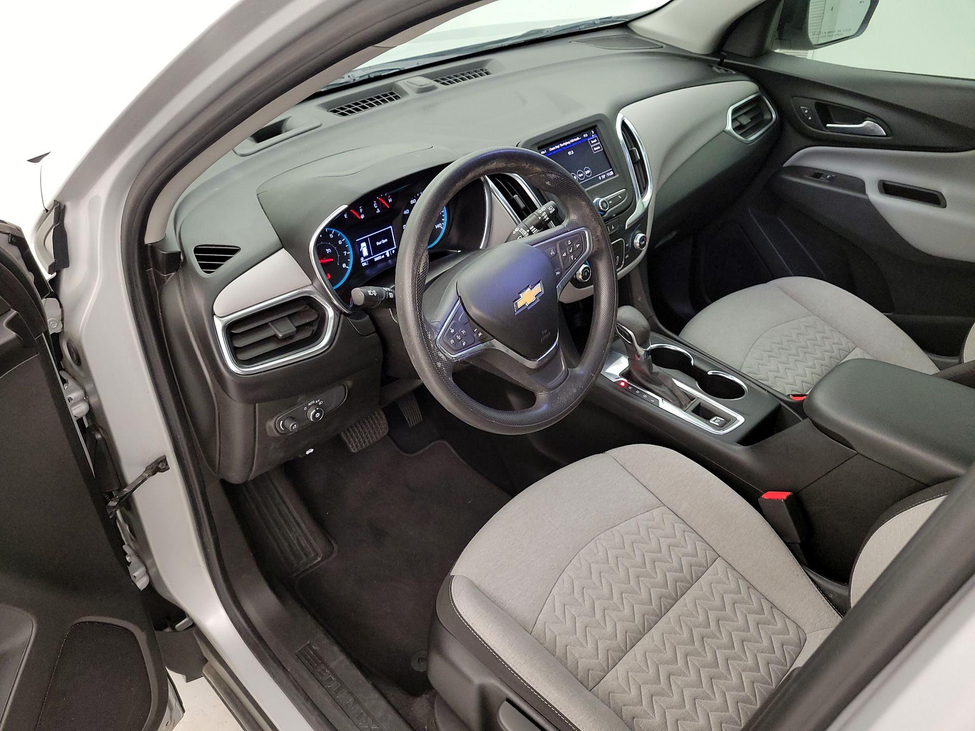 Thumbnail: 2022 Chevrolet Equinox - 11