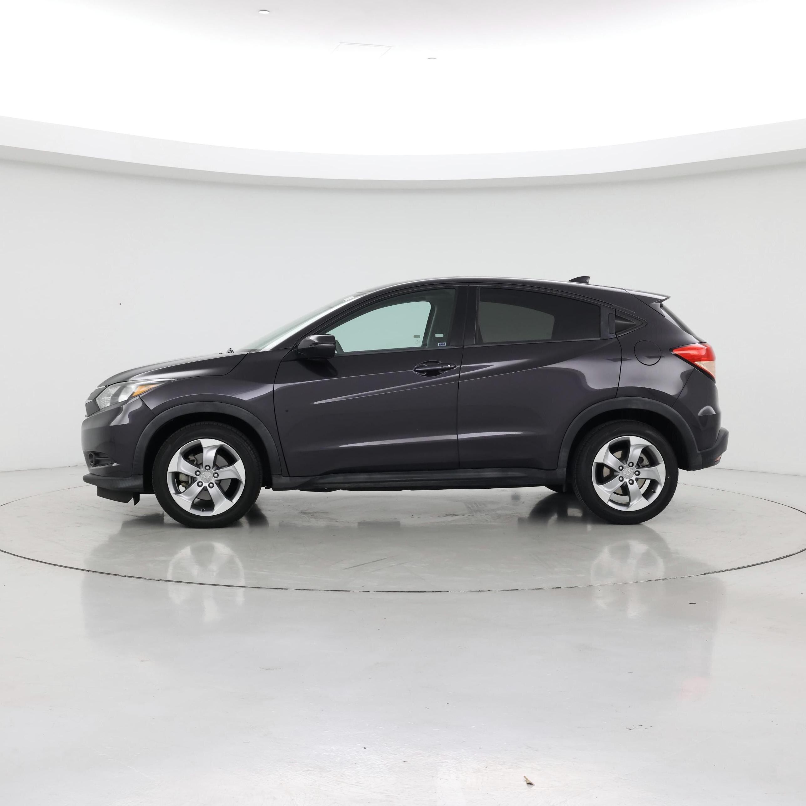 Thumbnail: 2017 Honda HR-V - 3