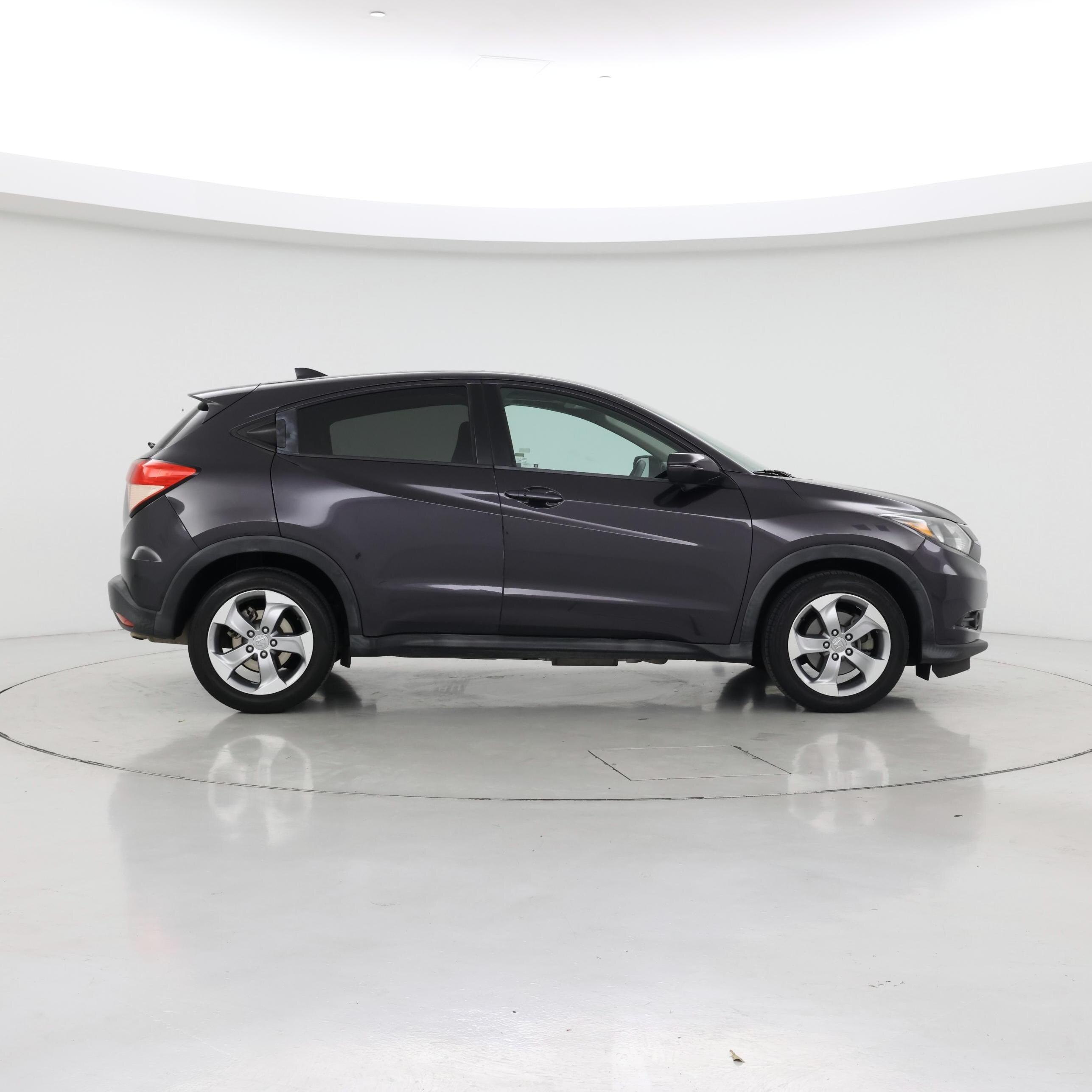 Thumbnail: 2017 Honda HR-V - 7