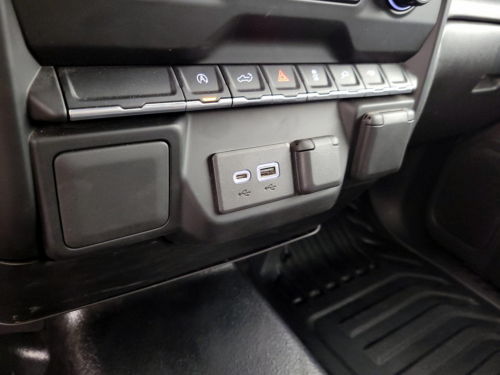 Thumbnail: 2021 Chevrolet Silverado 1500 - 18