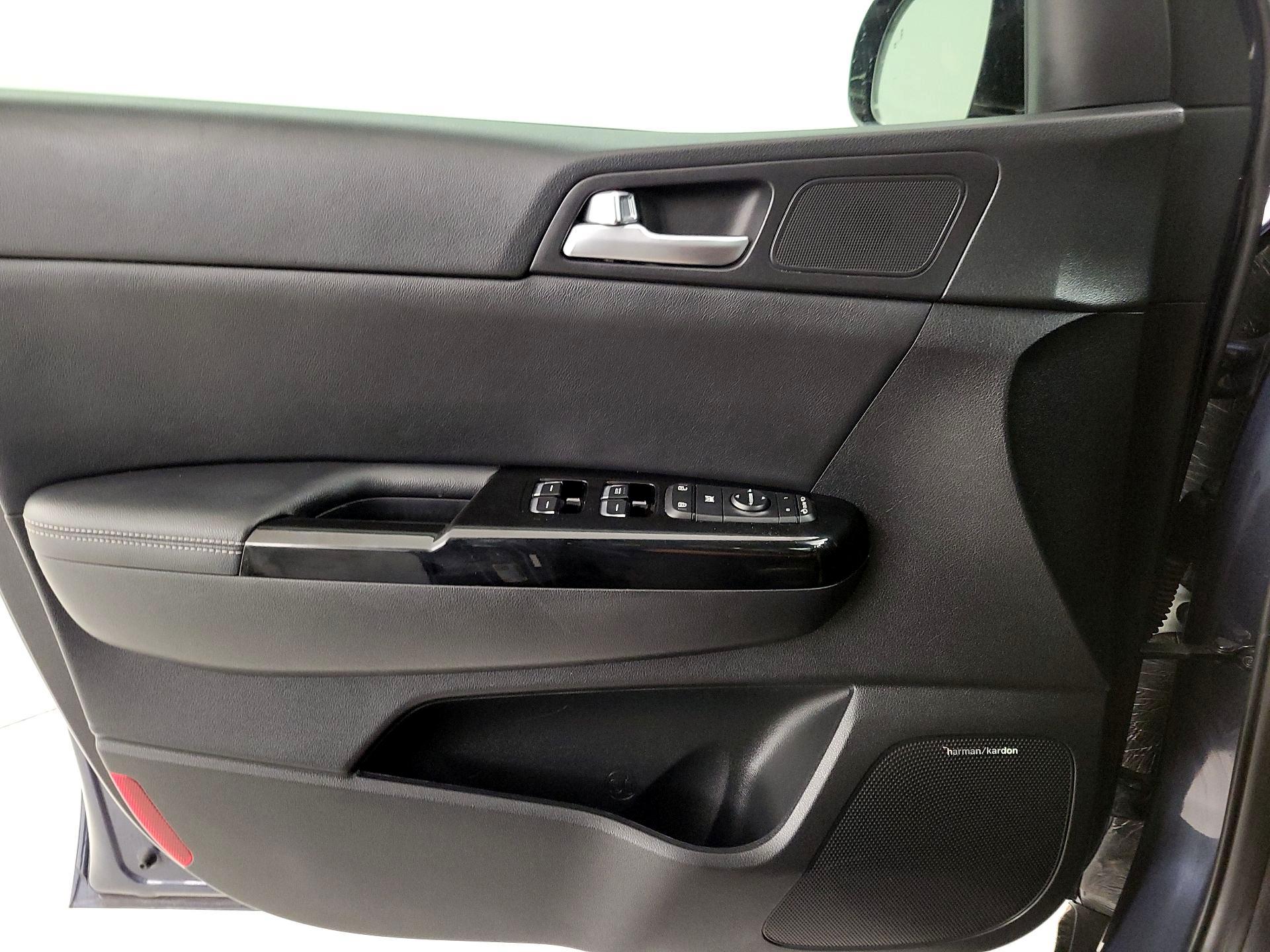 Thumbnail: 2020 Kia Sportage - 12