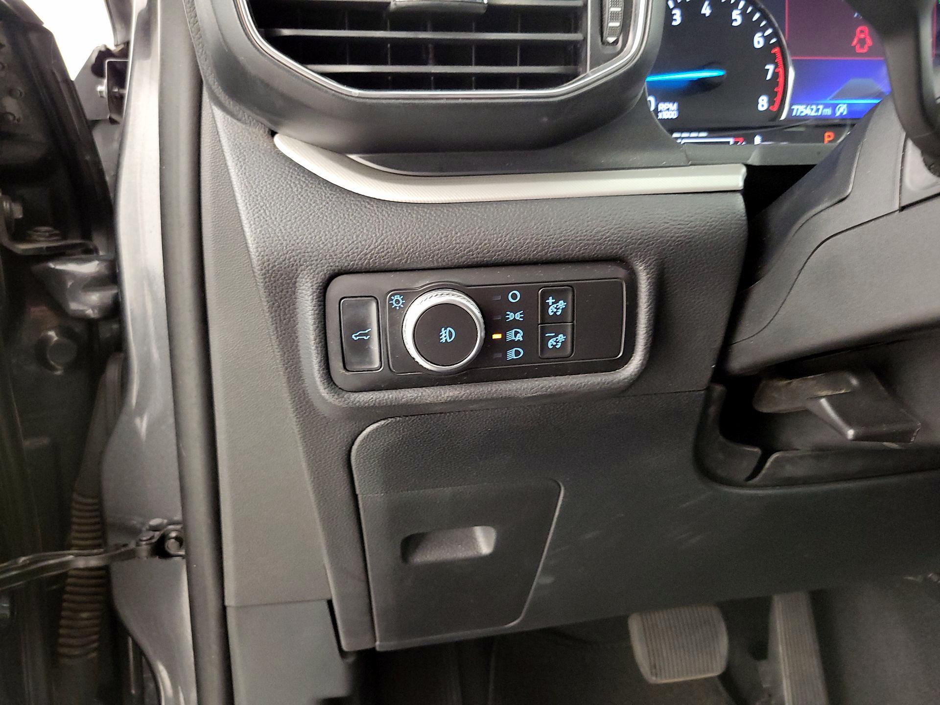 Thumbnail: 2020 Ford Explorer - 13