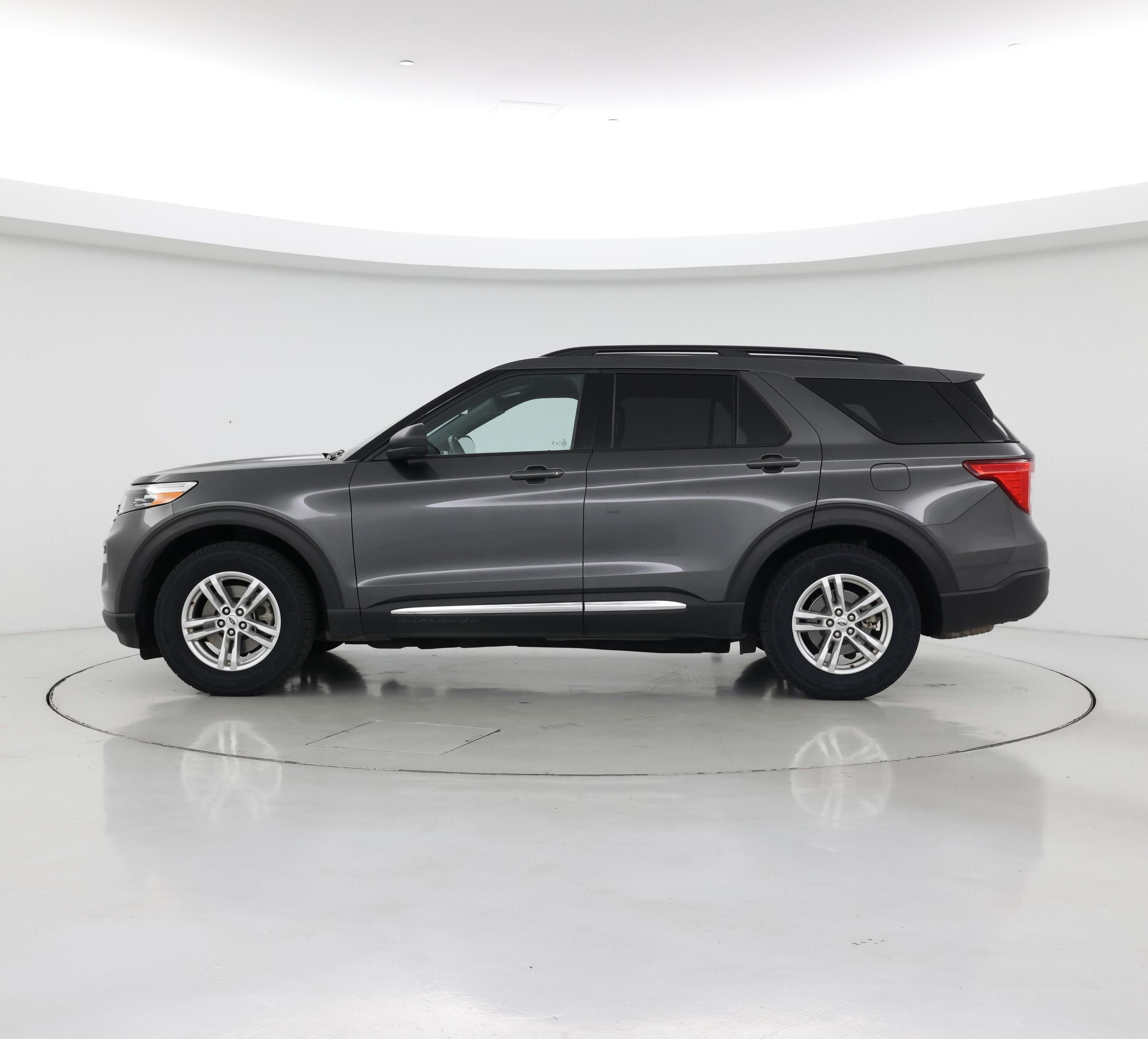 Thumbnail: 2020 Ford Explorer - 3