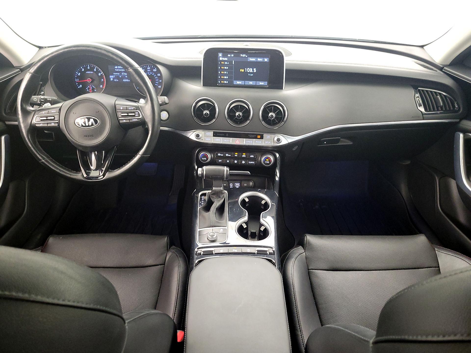 Thumbnail: 2018 Kia Stinger - 9