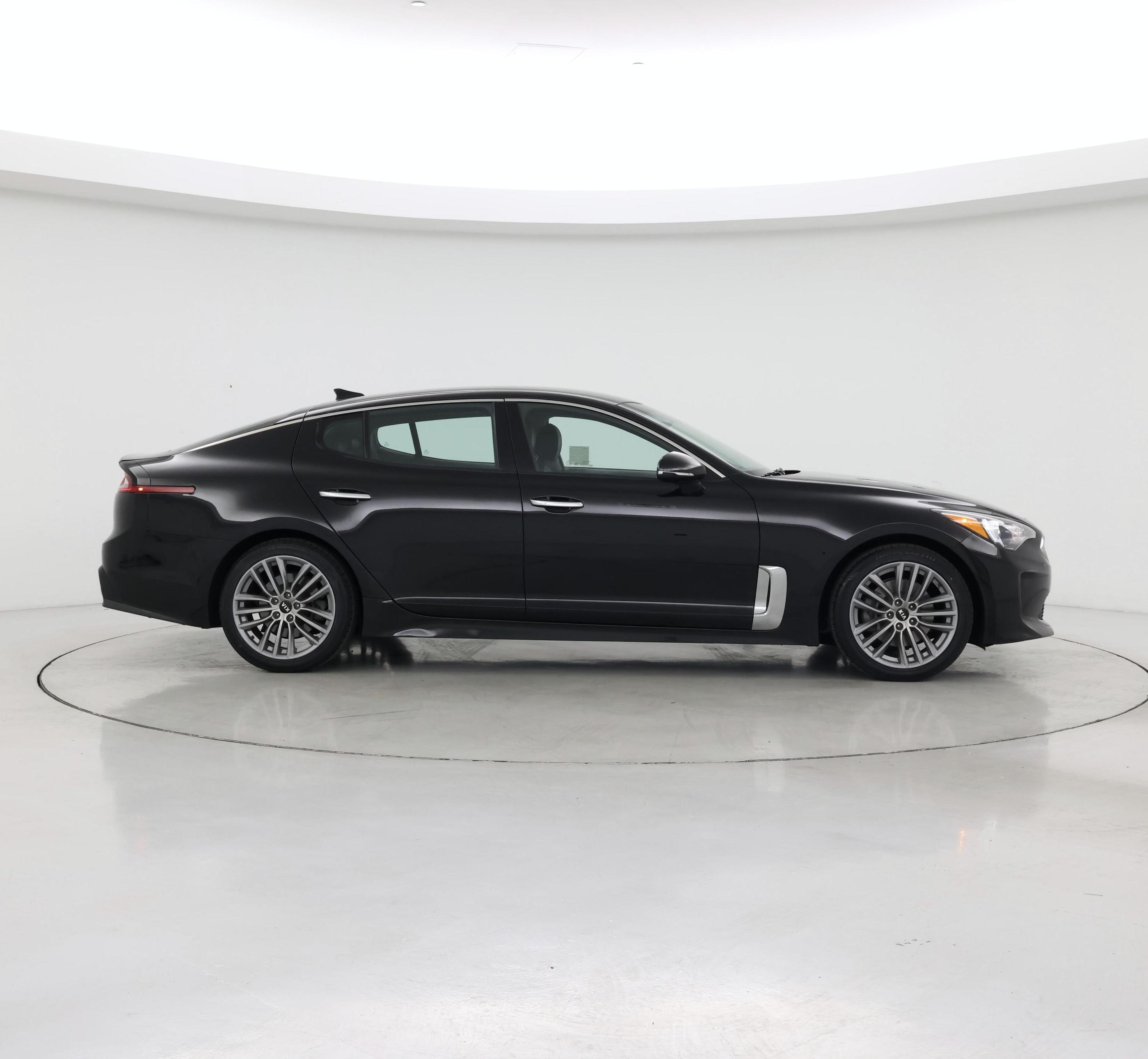 Thumbnail: 2018 Kia Stinger - 7