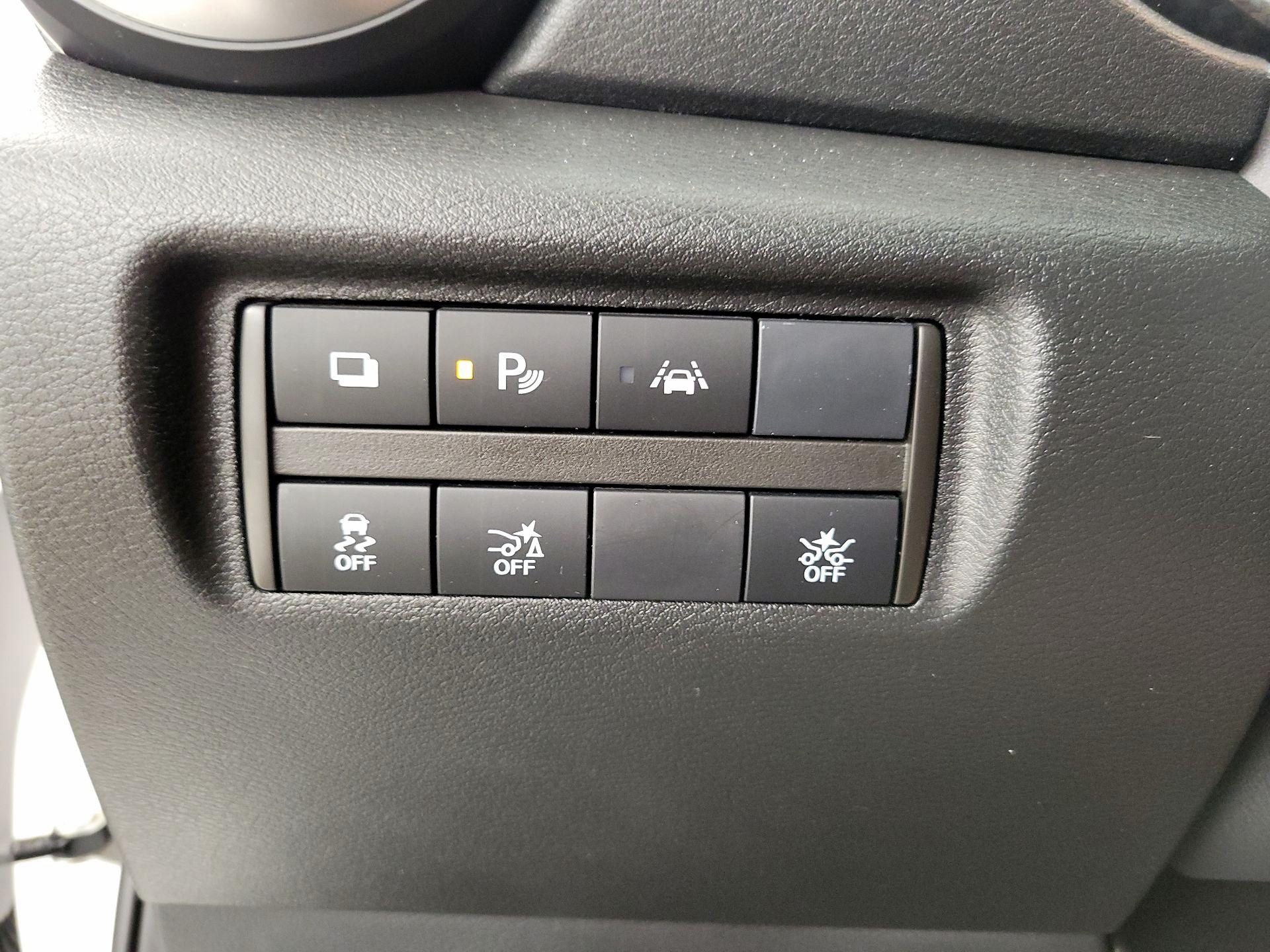 Thumbnail: 2020 Nissan Versa - 13