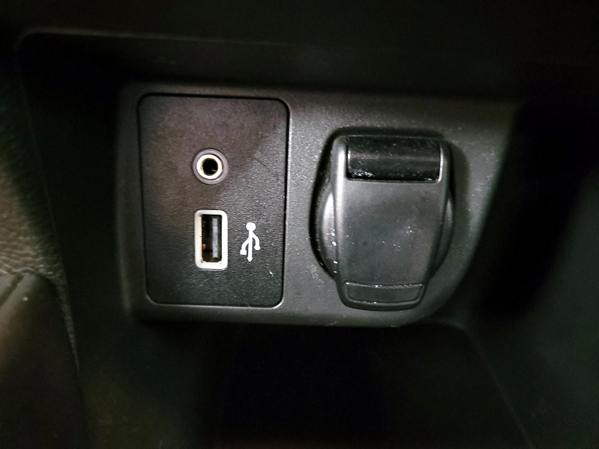 Thumbnail: 2020 Nissan Versa - 18