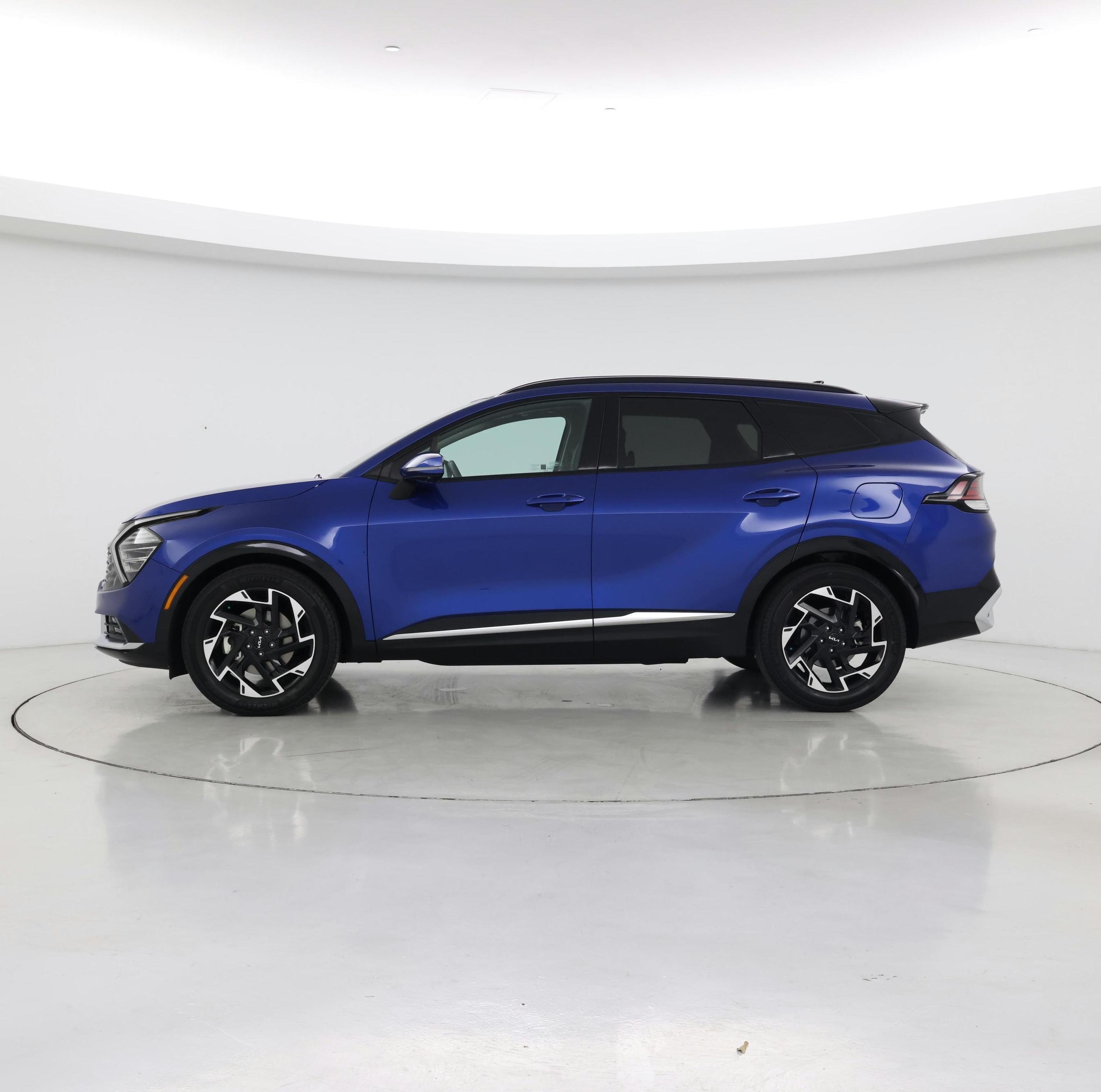 Thumbnail: 2023 Kia Sportage - 3