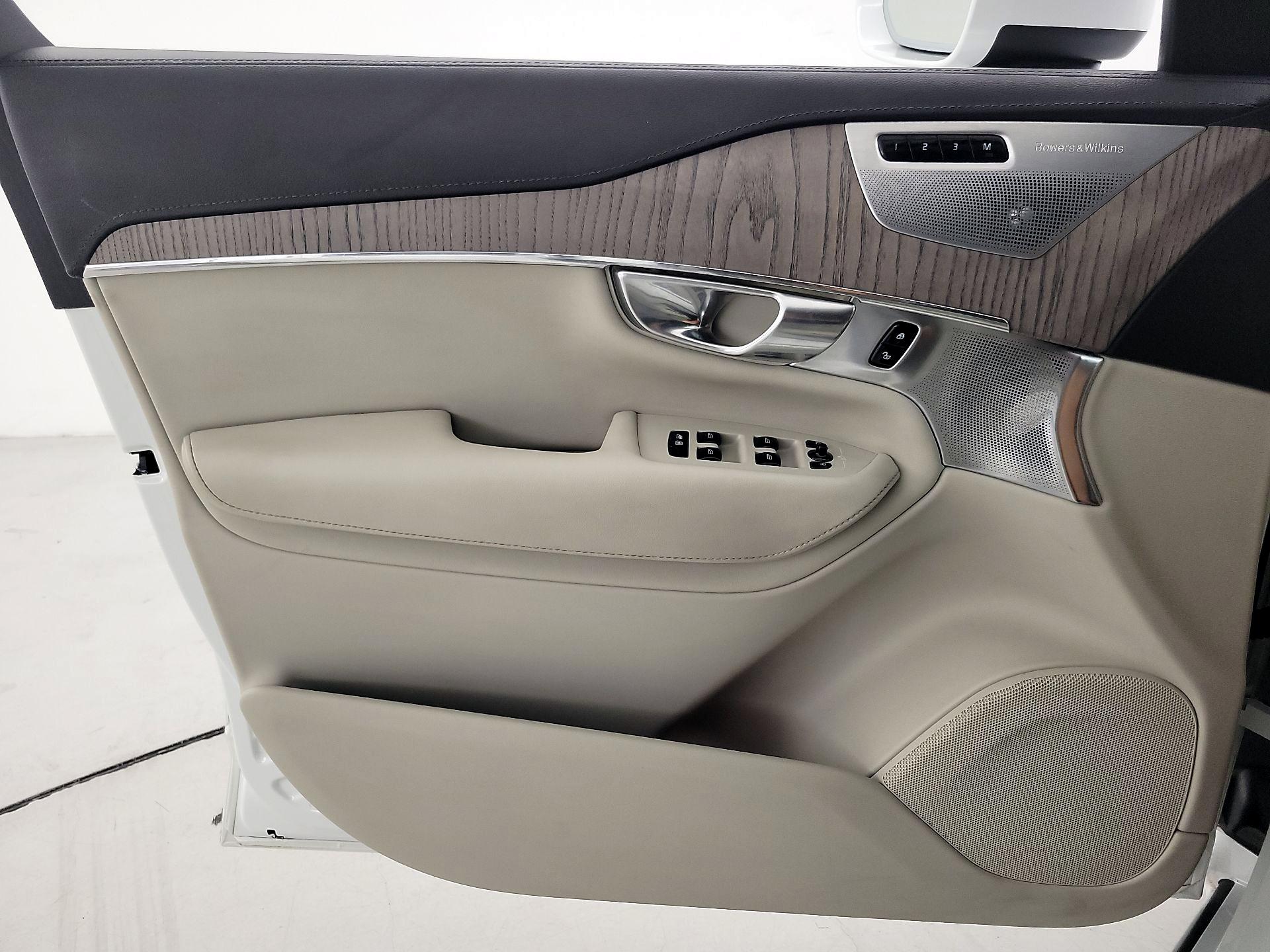 Thumbnail: 2021 Volvo XC90 - 12