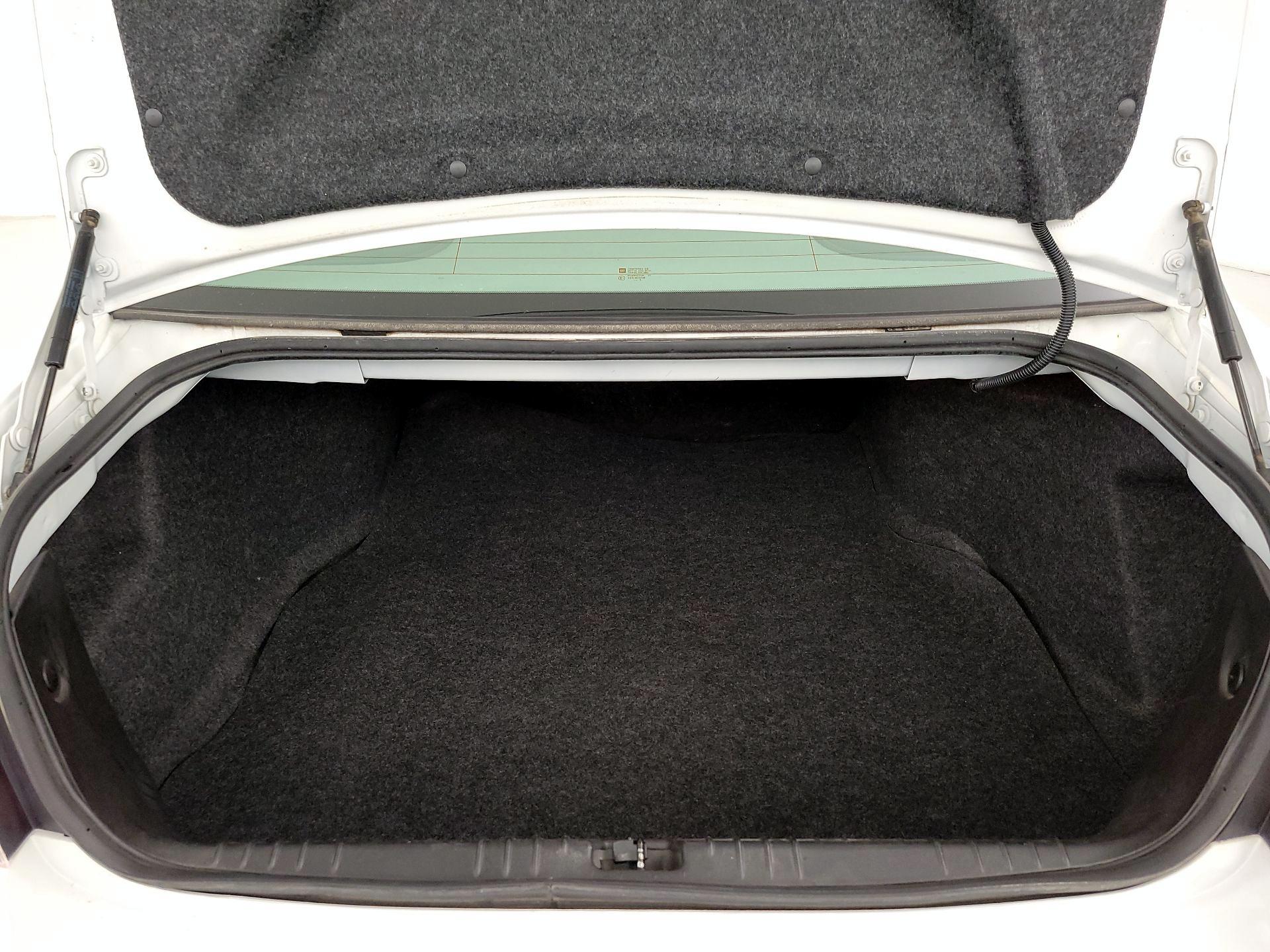 Thumbnail: 2014 Chevrolet Impala - 19
