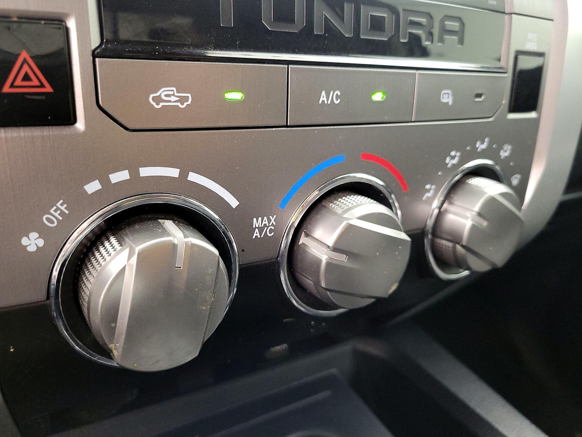Thumbnail: 2019 Toyota Tundra - 16