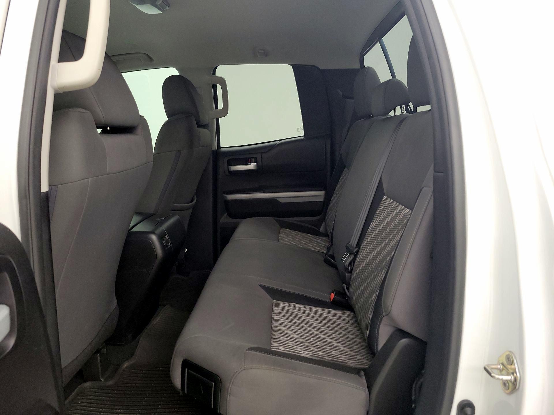 Thumbnail: 2019 Toyota Tundra - 19