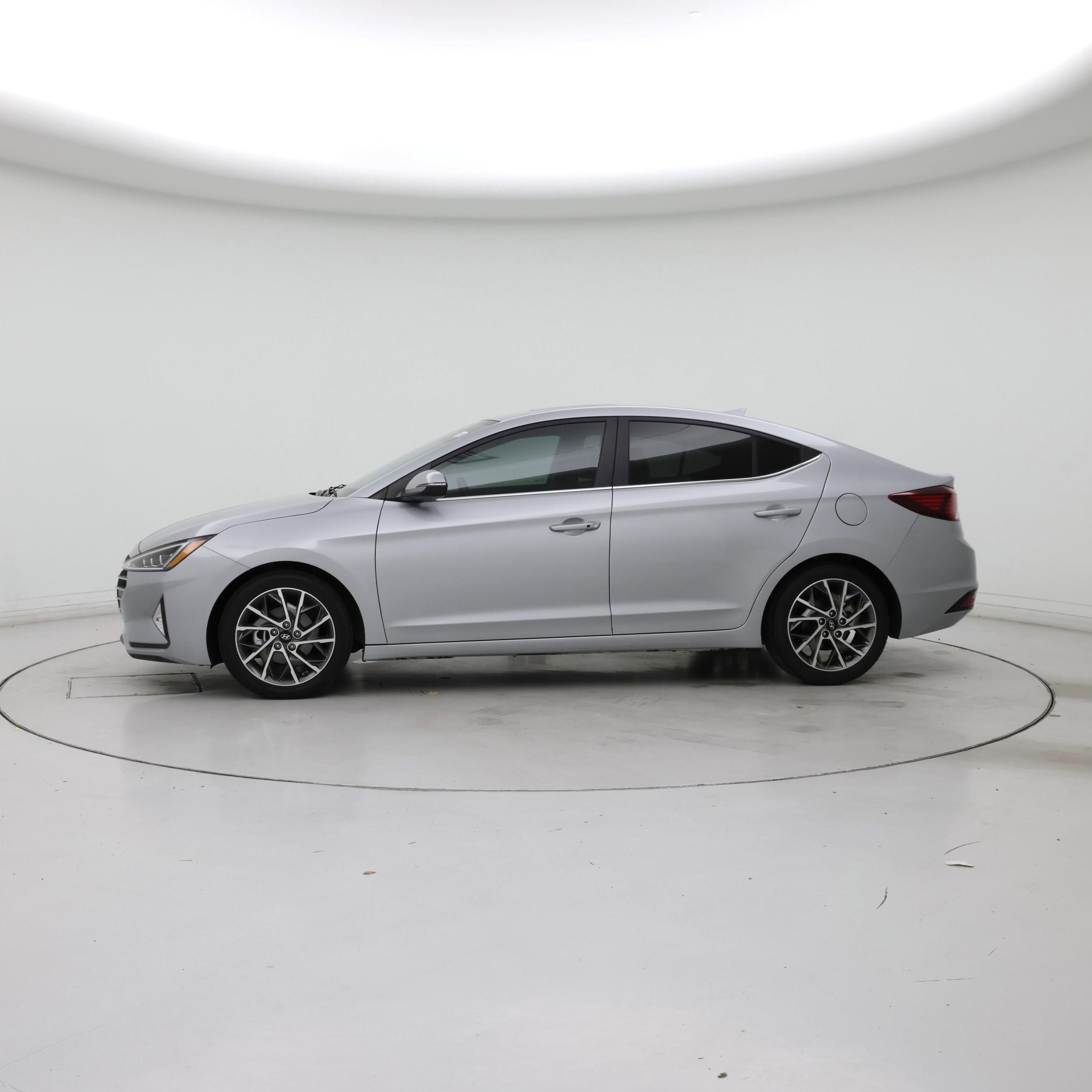Thumbnail: 2020 Hyundai Elantra - 3