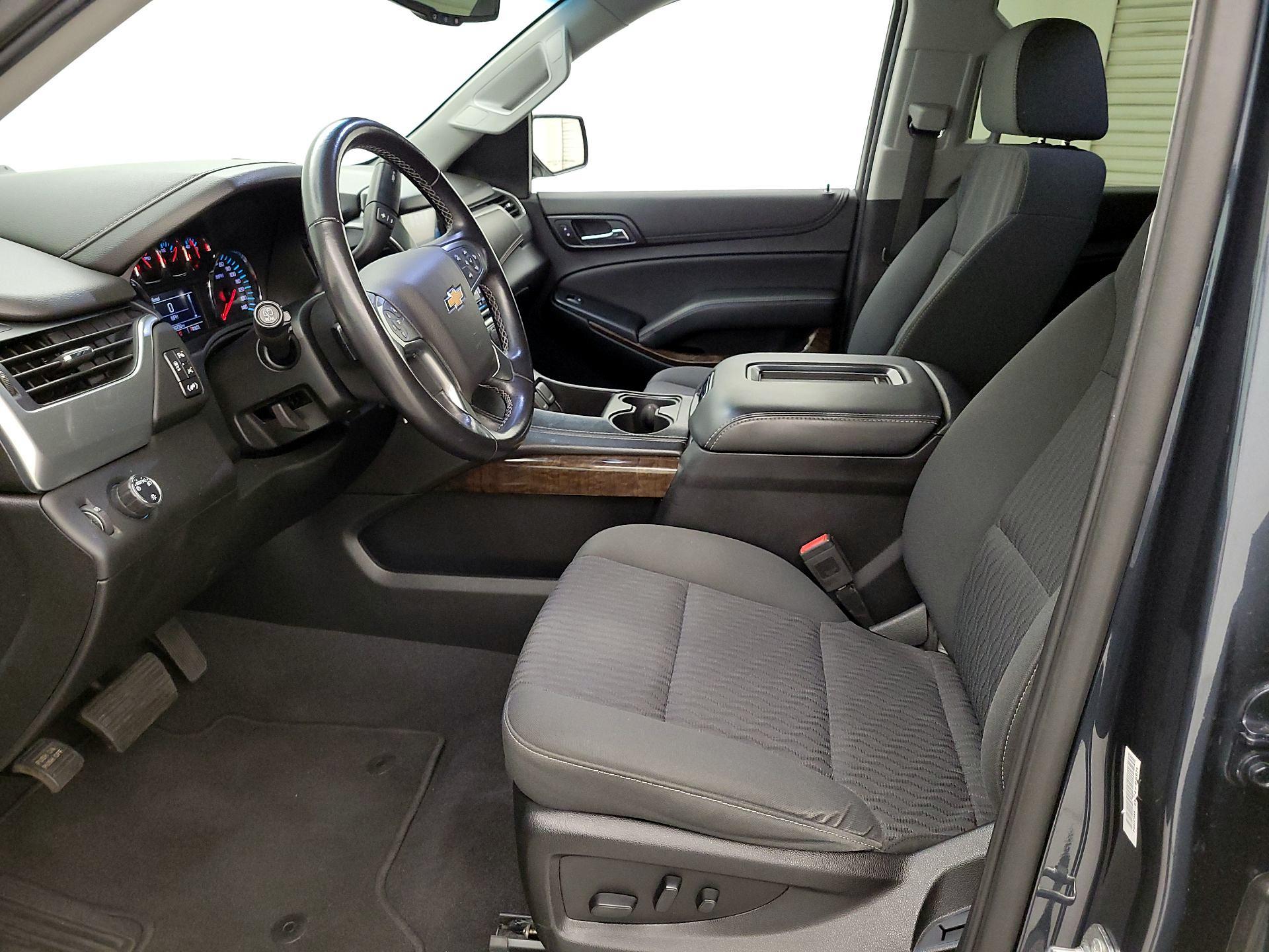 Thumbnail: 2019 Chevrolet Tahoe - 11