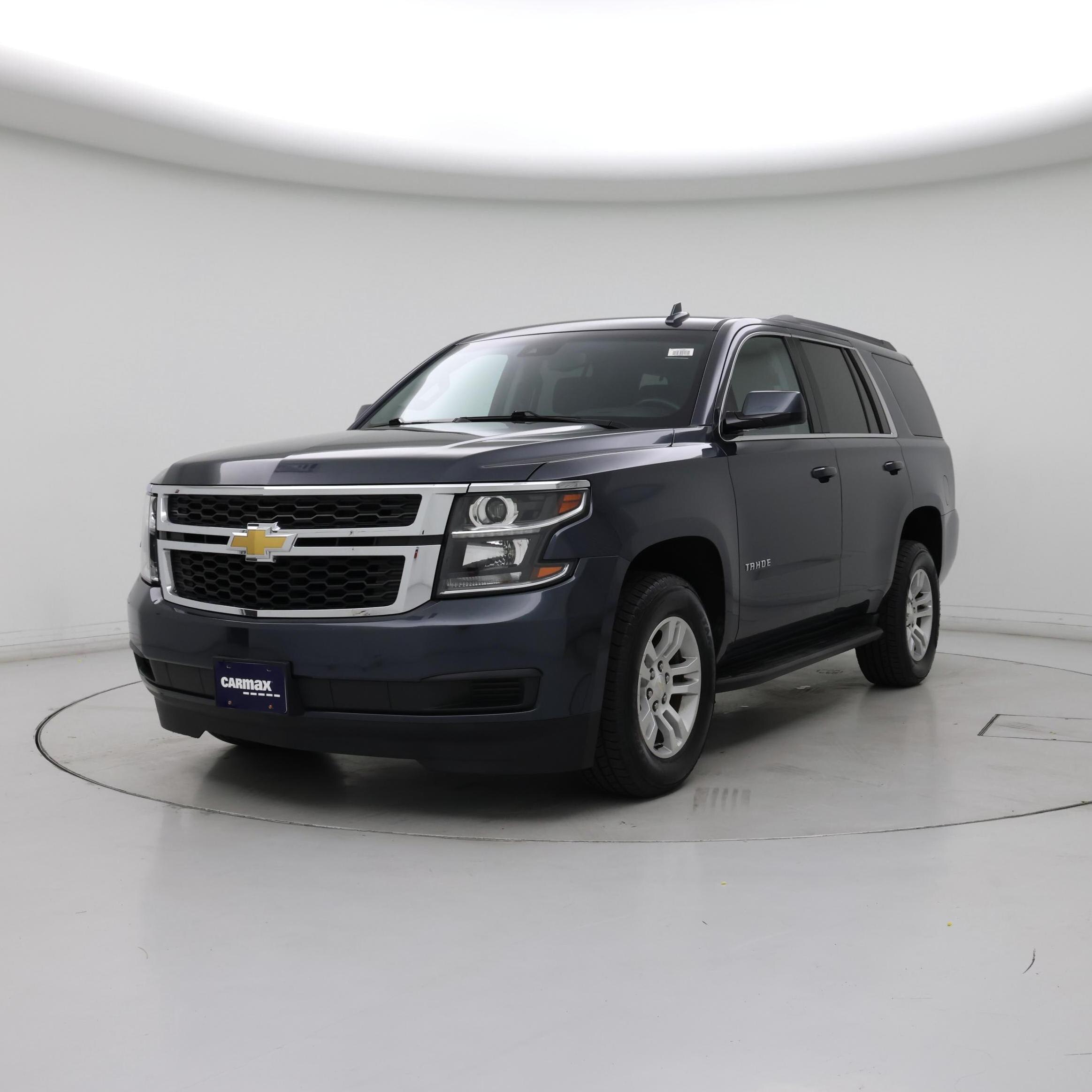 Thumbnail: 2019 Chevrolet Tahoe - 4
