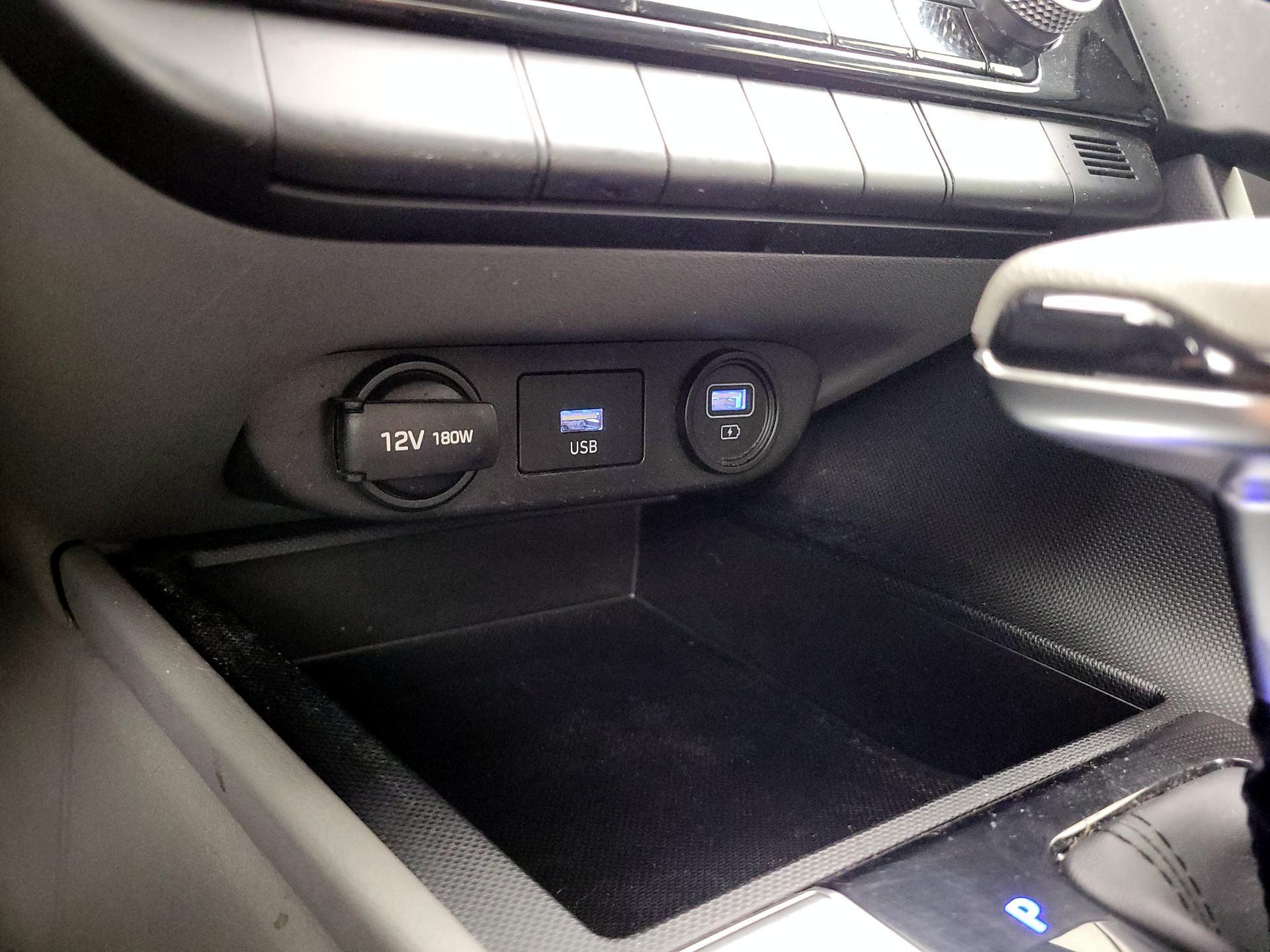 Thumbnail: 2021 Hyundai Elantra - 17