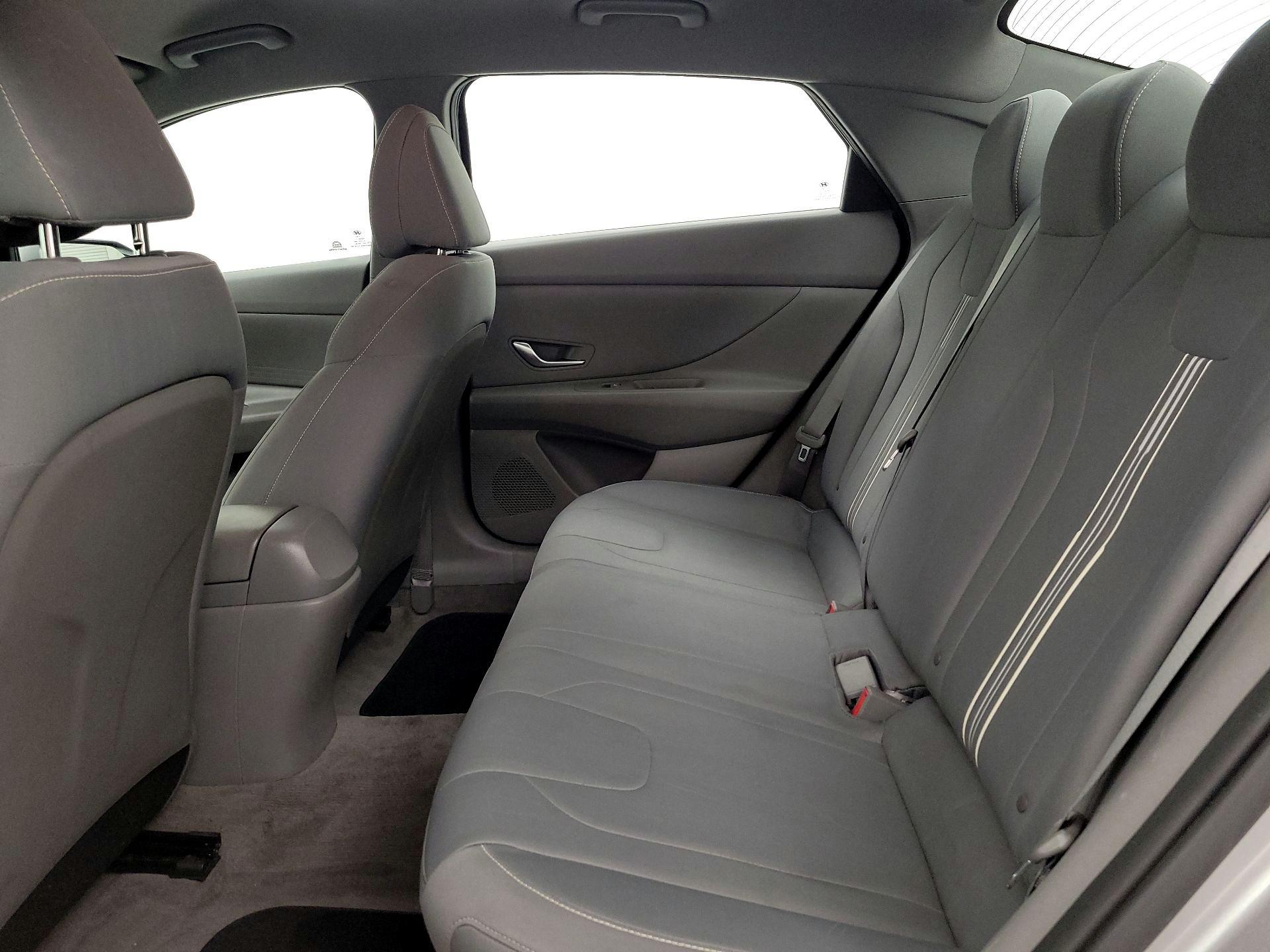 Thumbnail: 2021 Hyundai Elantra - 18