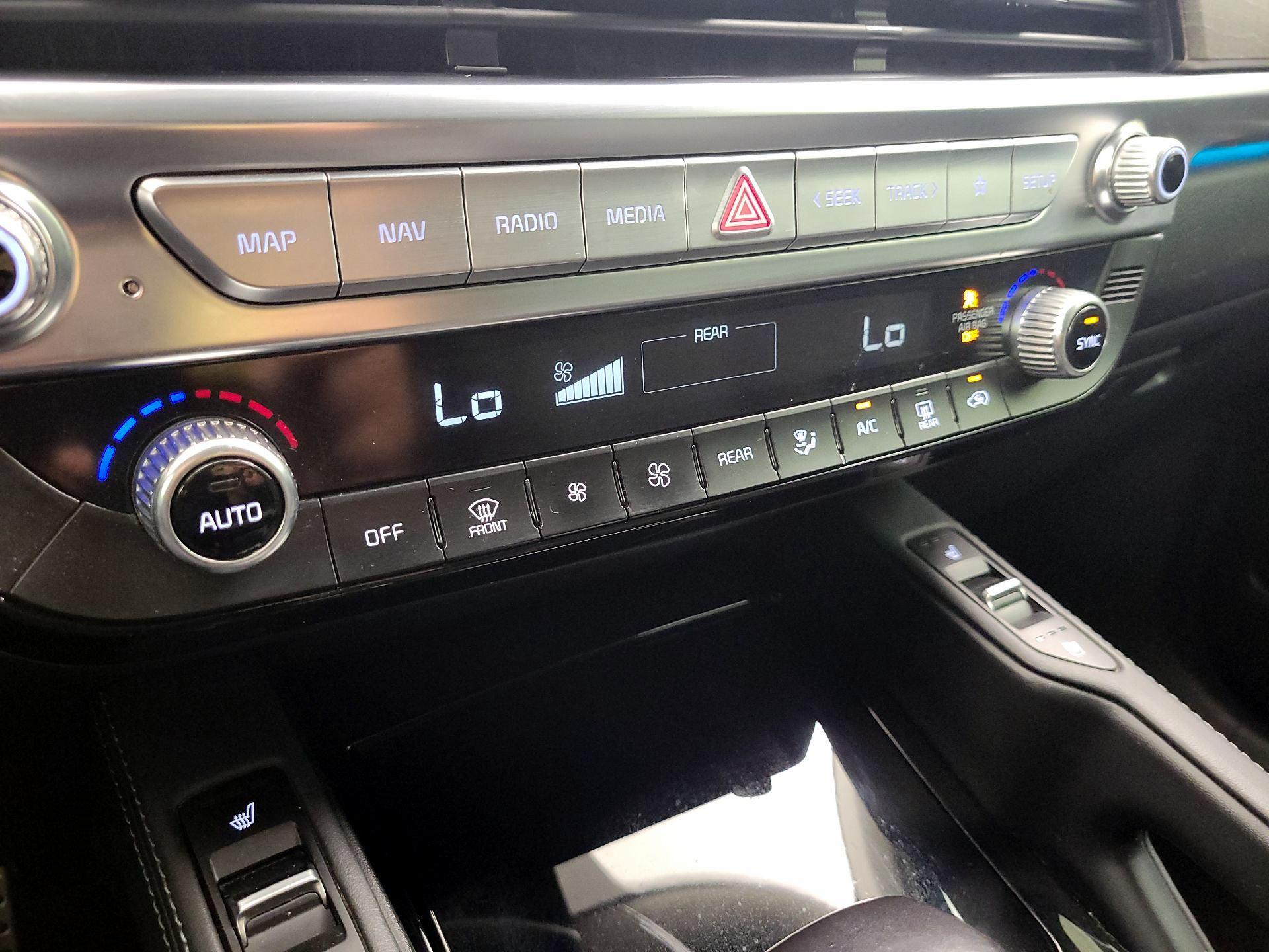 Thumbnail: 2021 Kia Telluride - 17