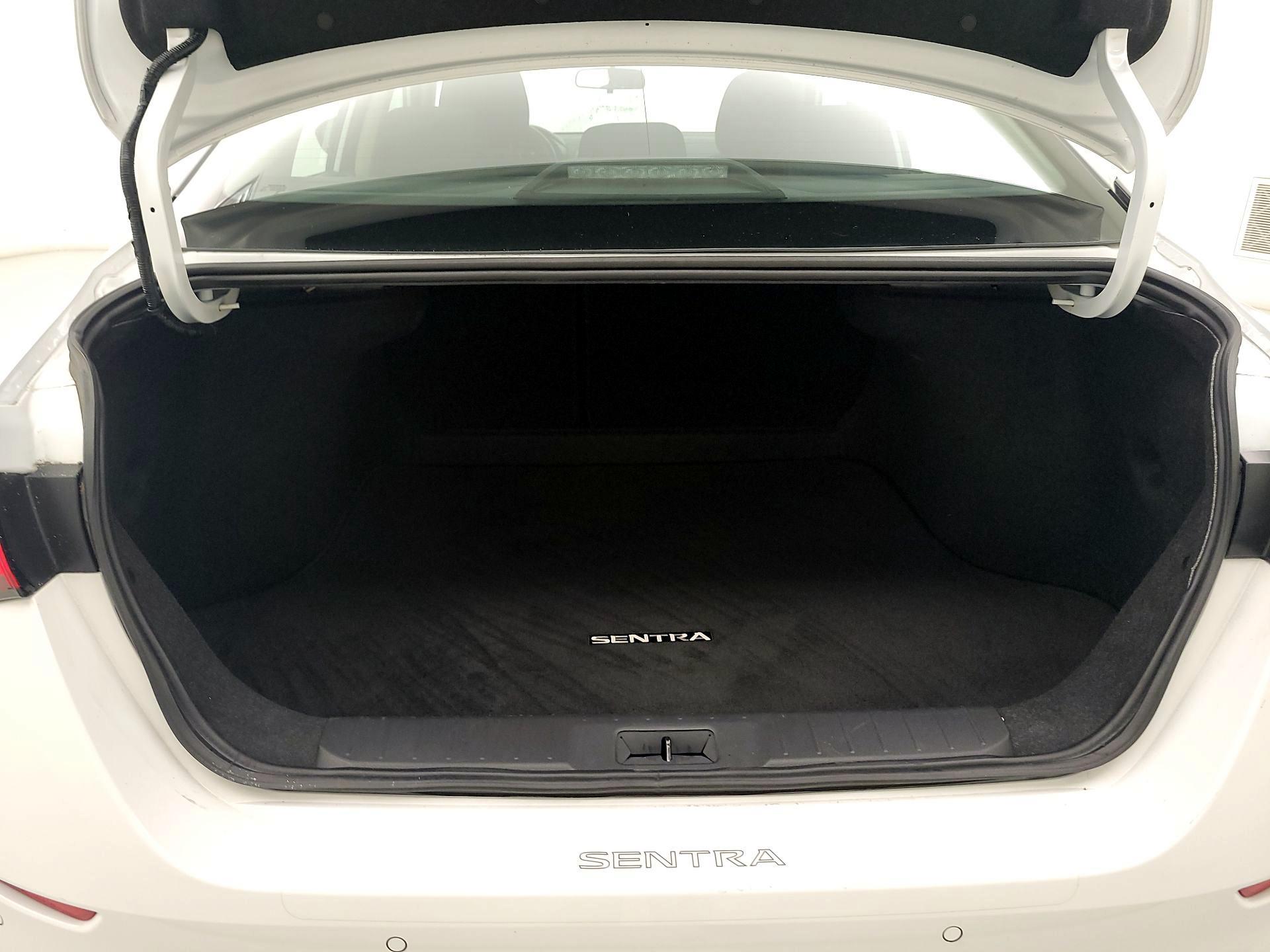 Thumbnail: 2023 Nissan Sentra - 20