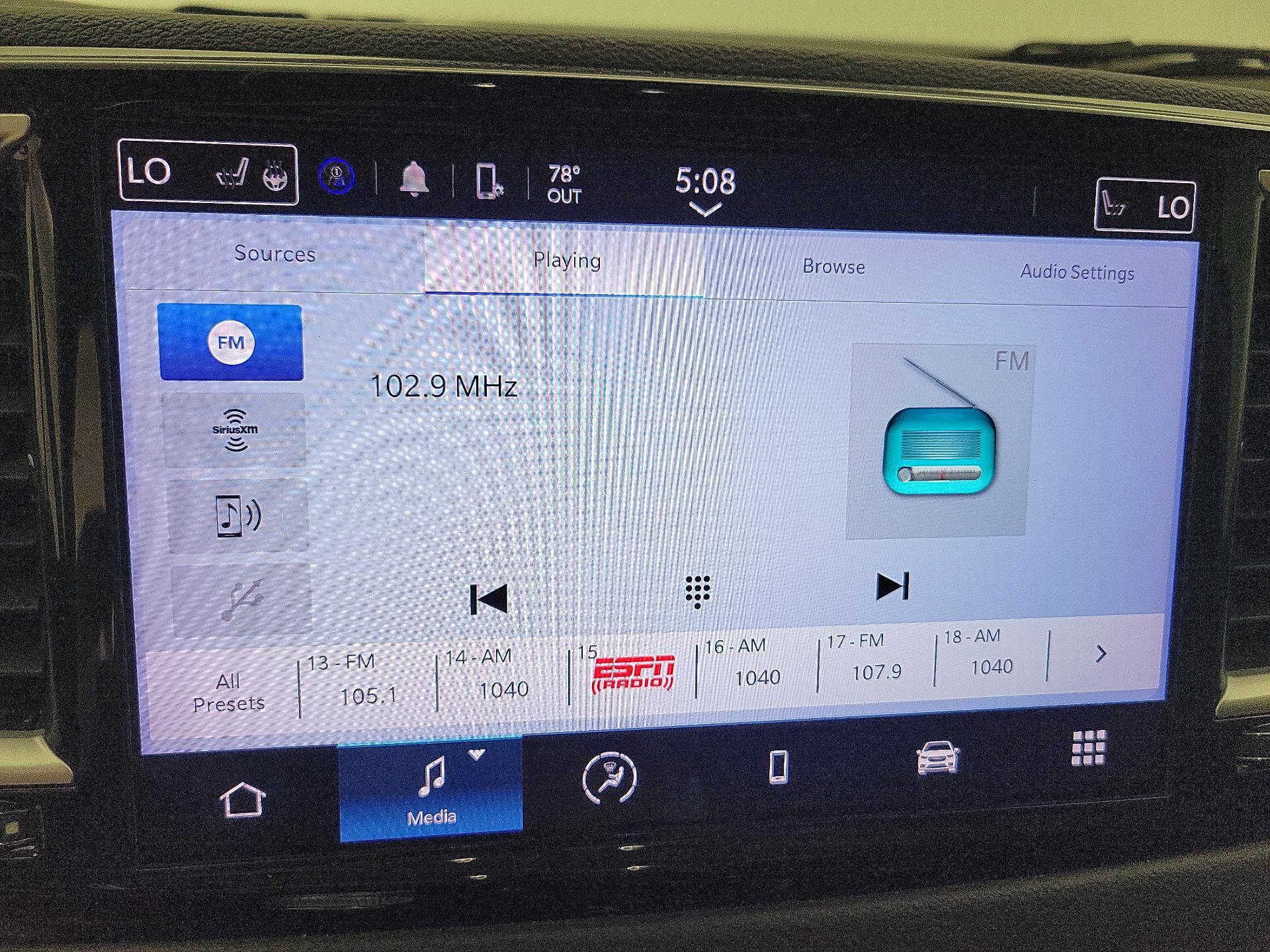 Thumbnail: 2022 Chrysler Pacifica - 13