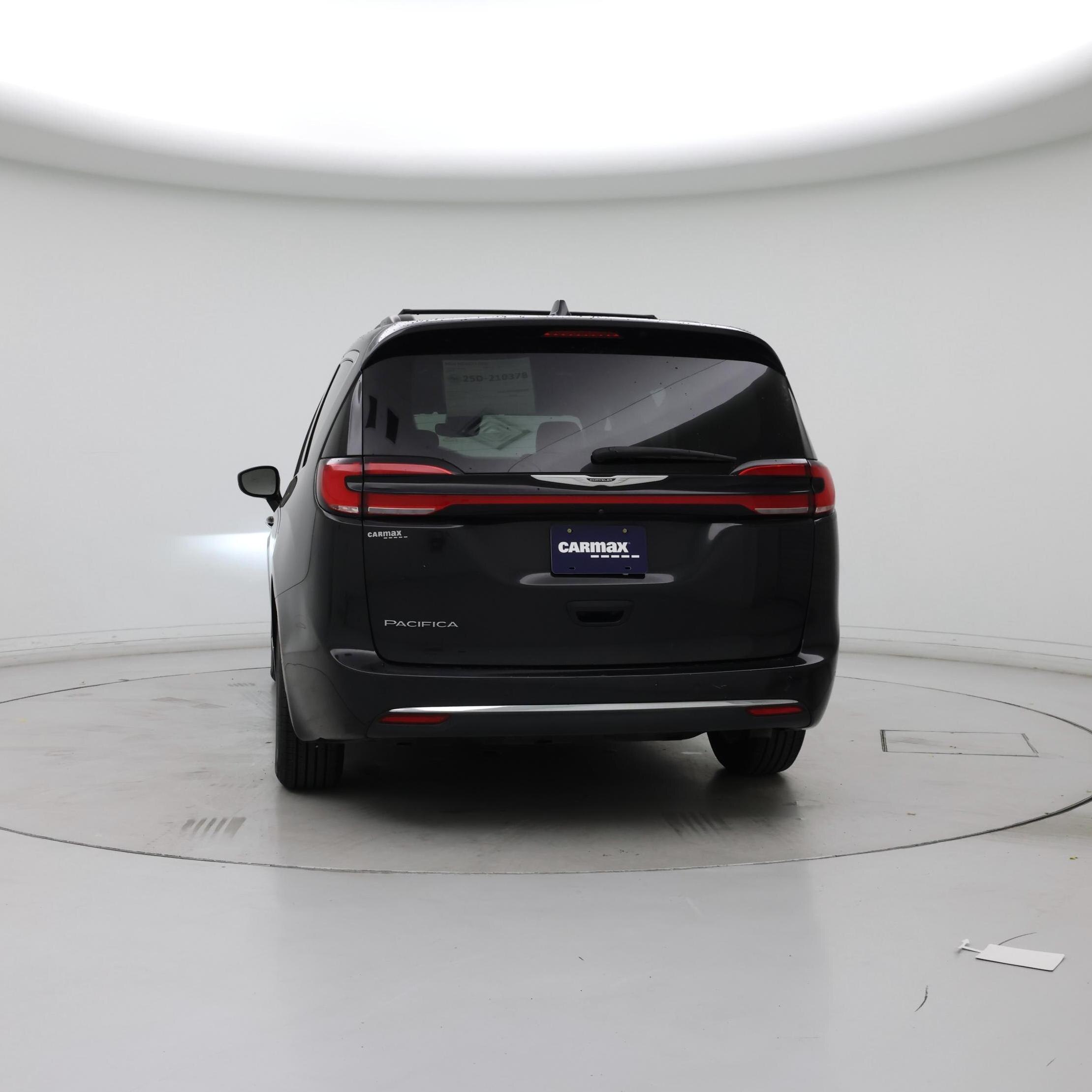 Thumbnail: 2022 Chrysler Pacifica - 6