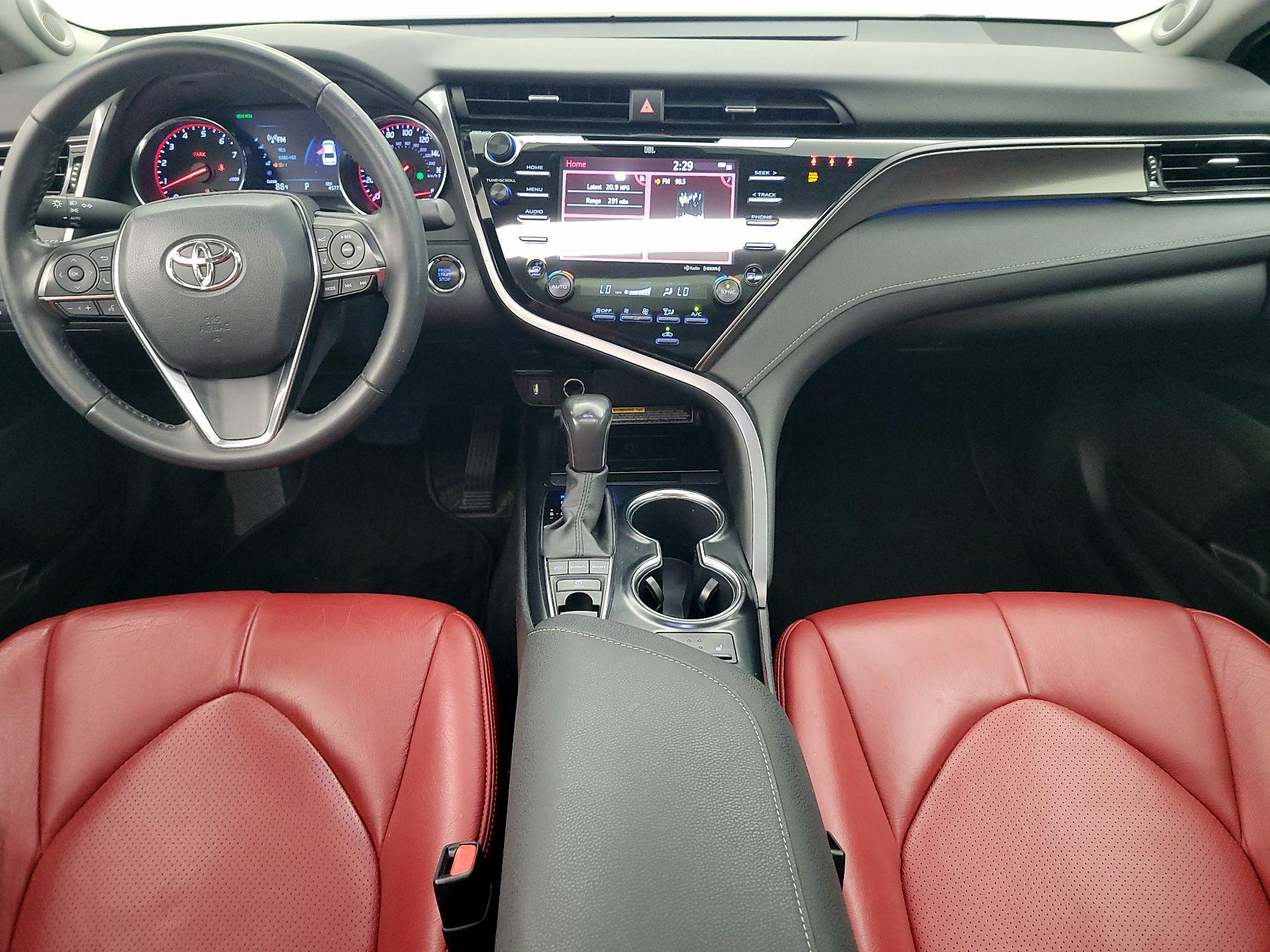 Thumbnail: 2020 Toyota Camry - 9