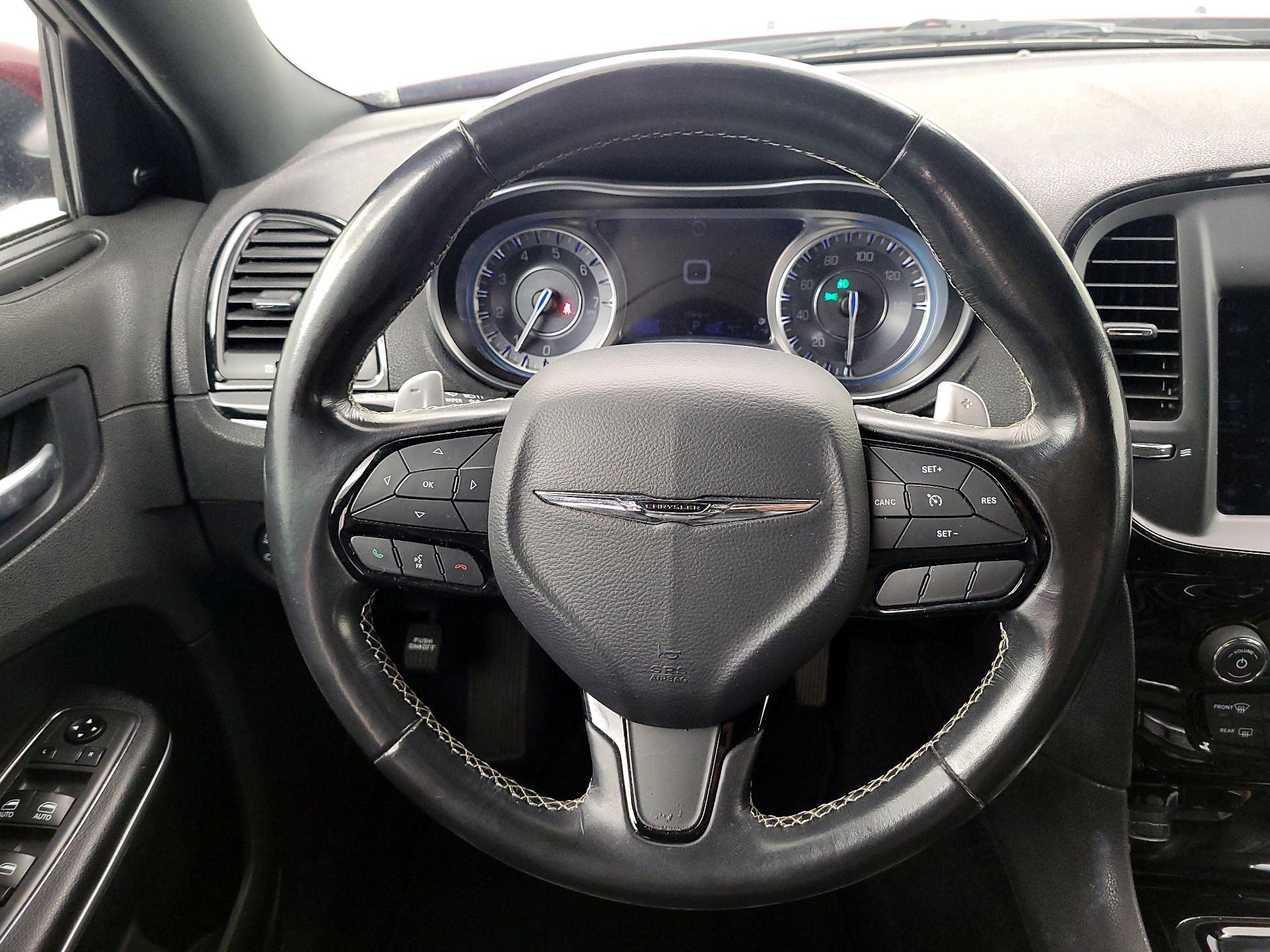 Thumbnail: 2021 Chrysler 300 - 10