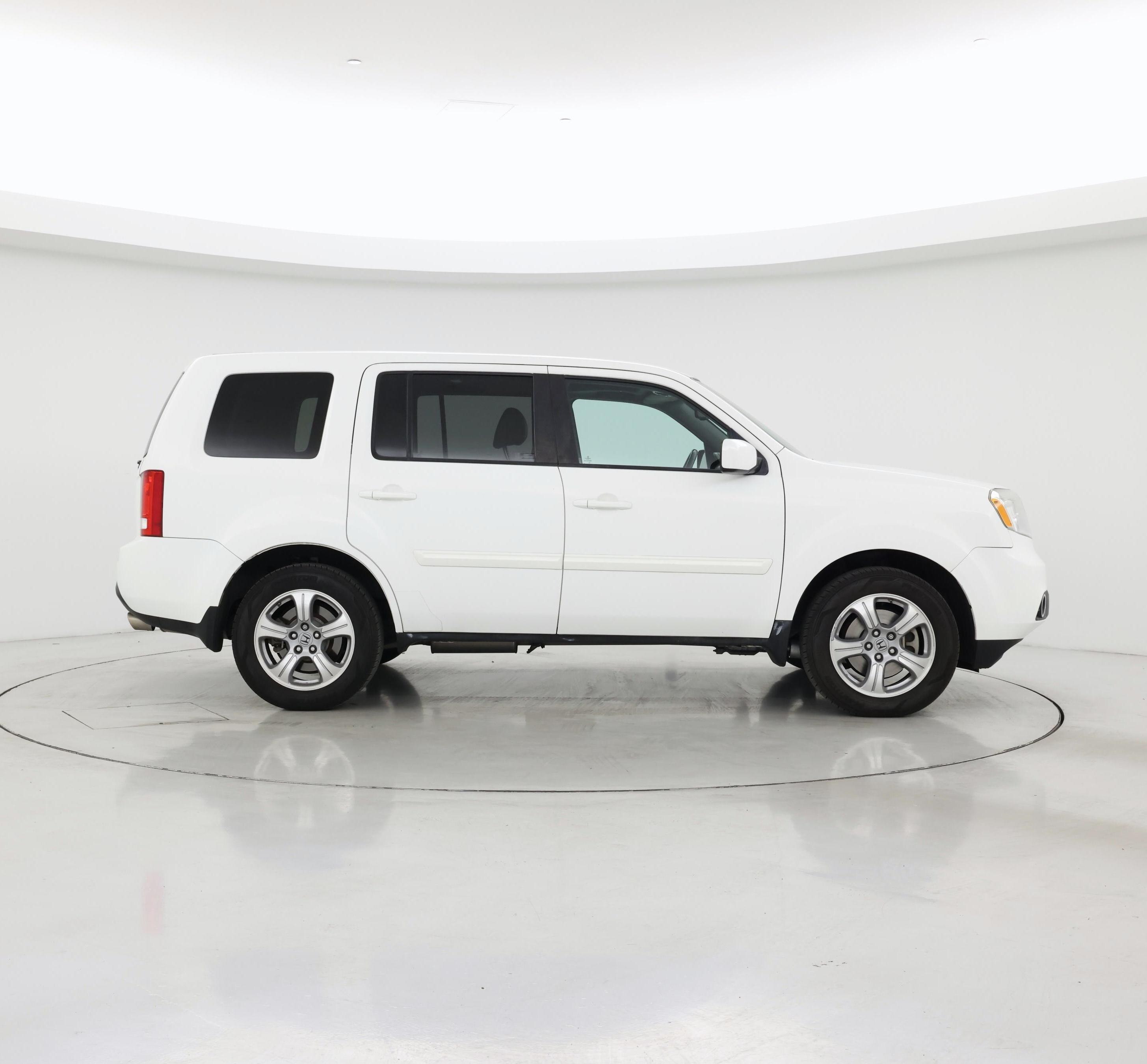Thumbnail: 2015 Honda Pilot - 7